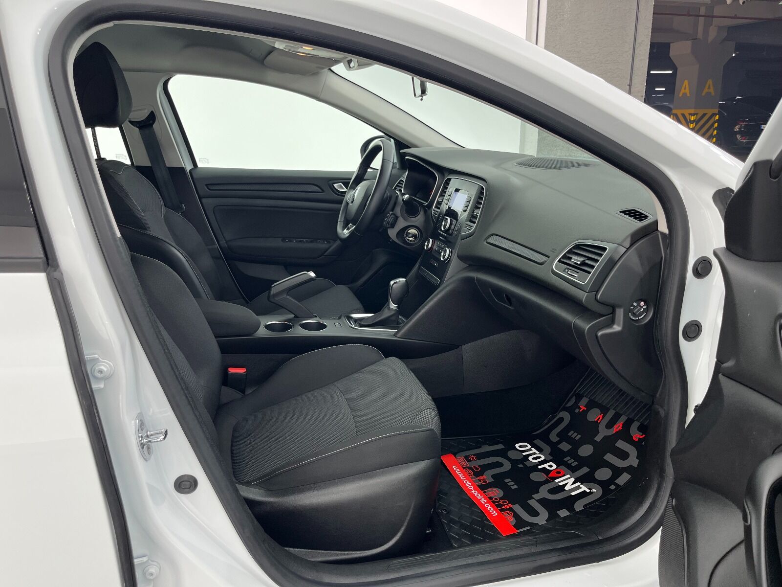 Renault Megane Sedan 1.3 TCe Joy EDC - 2022 - Detay