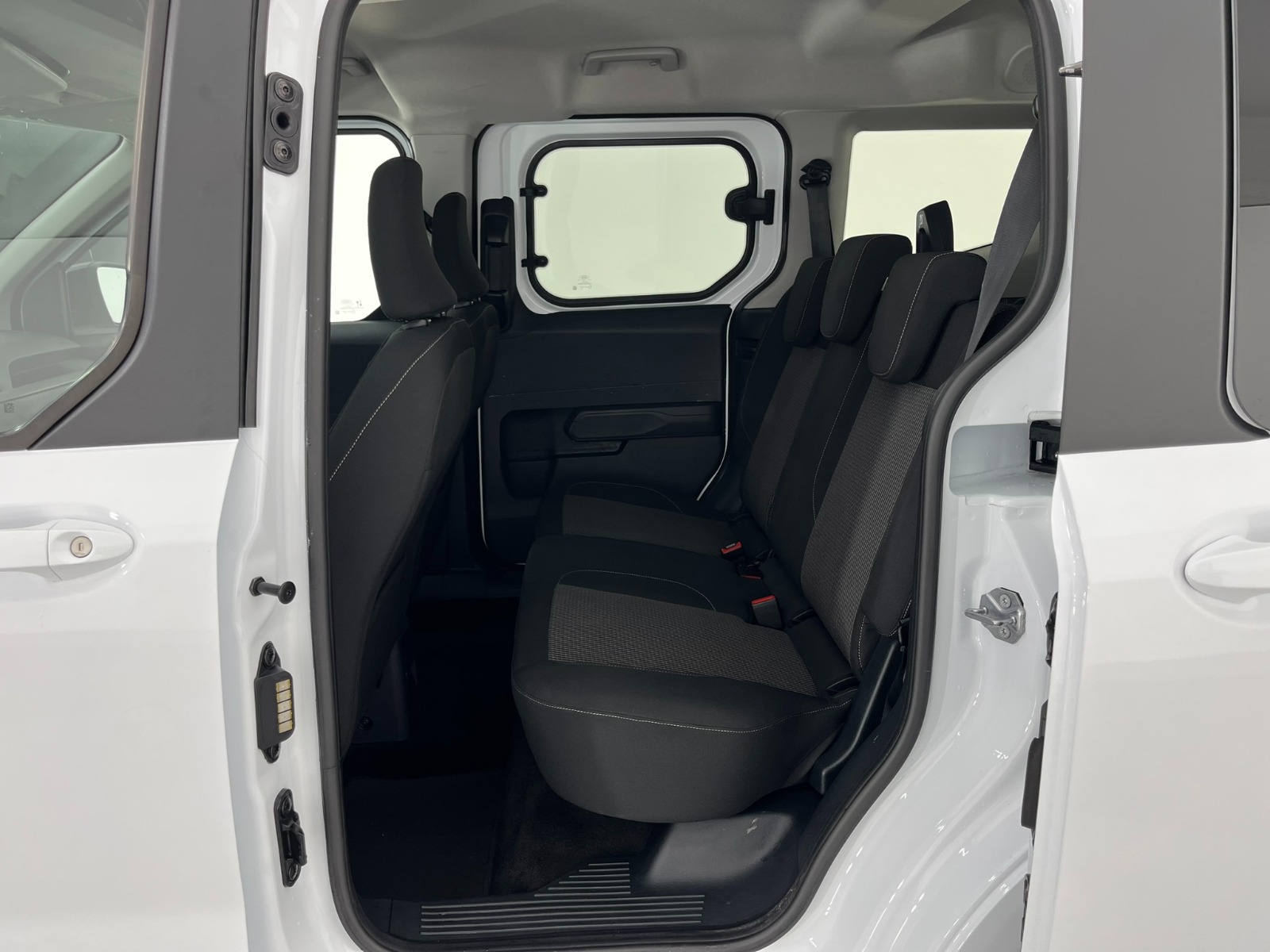 Ford Tourneo Courier Kombi 1.5 EcoBlue Deluxe - 2025 - Detay