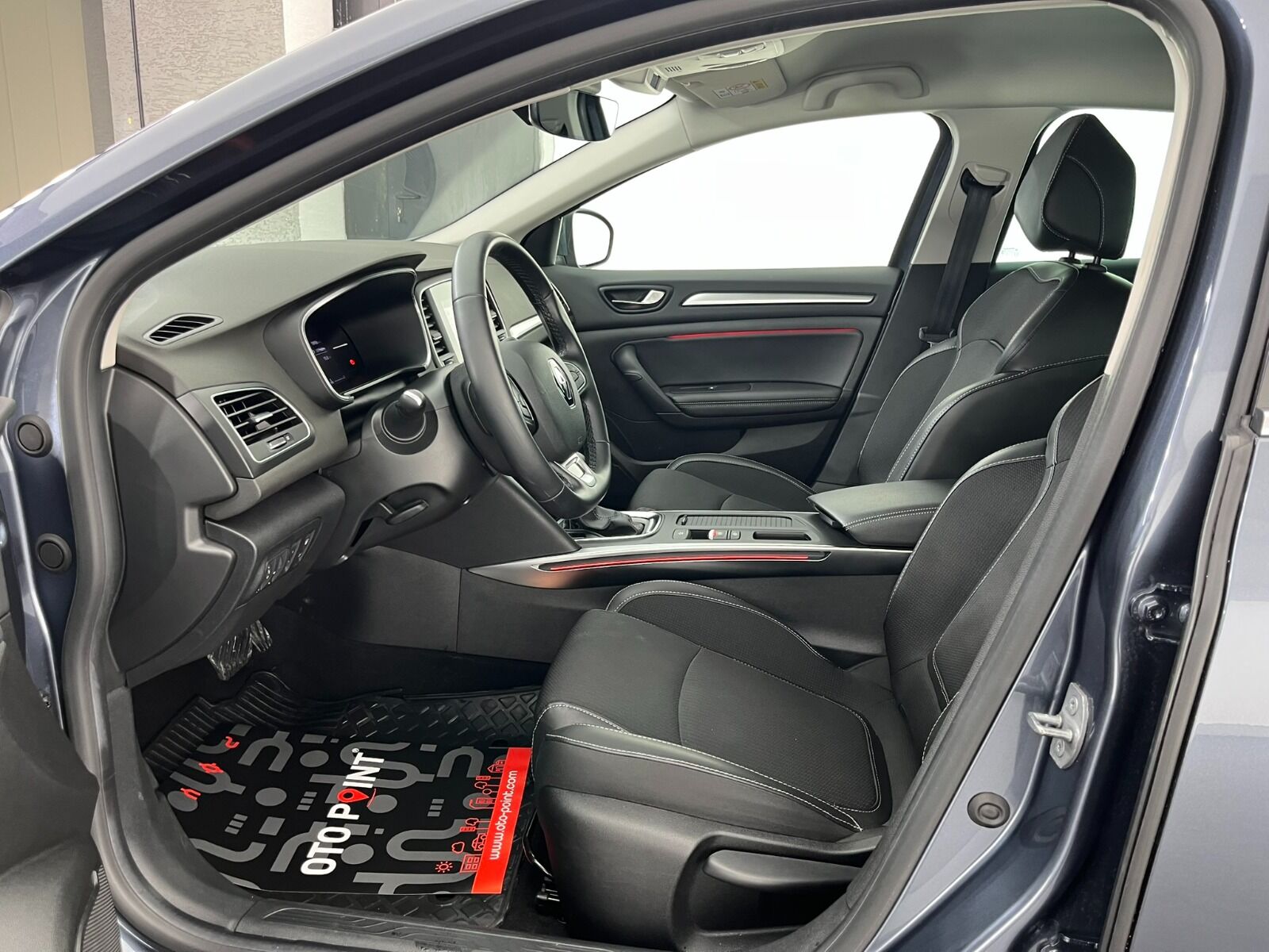 Renault Megane Sedan 1.5 Blue DCI Icon EDC - 2024 - Detay