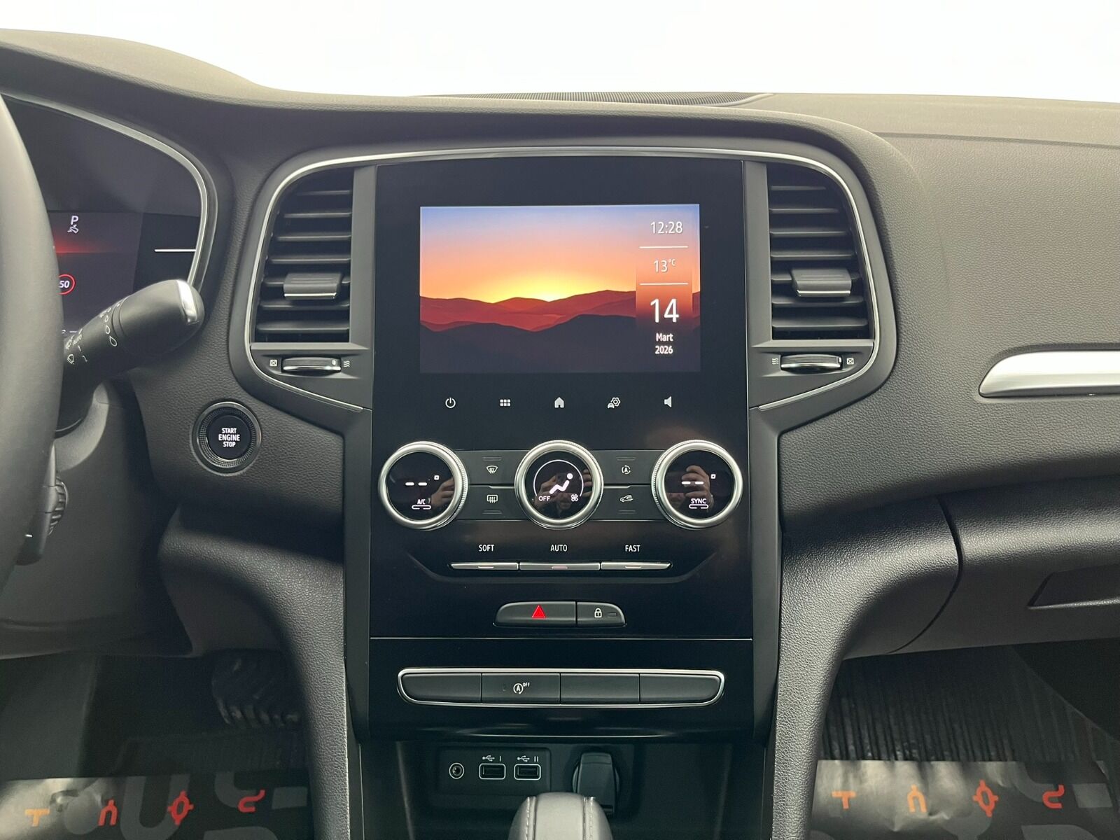 Renault Megane Sedan 1.5 Blue DCI Icon EDC - 2024 - Detay