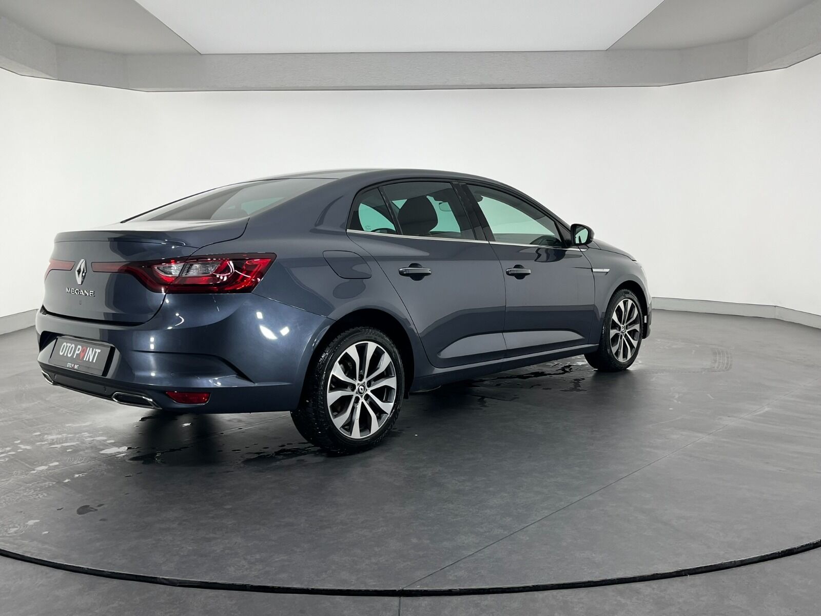Renault Megane Sedan 1.5 Blue DCI Icon EDC - 2024 - Detay