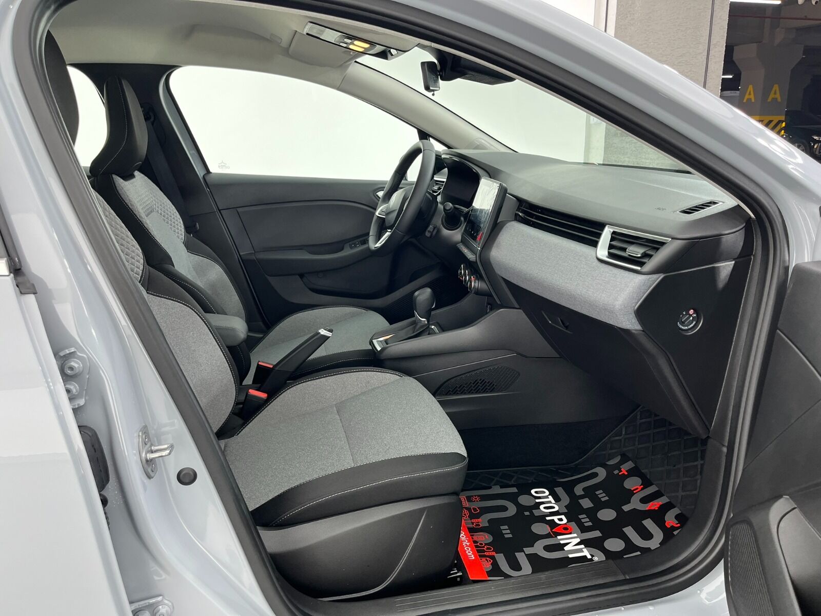 Renault Clio 1.0 TCE Evolution X-Tronic - 2025 - Detay