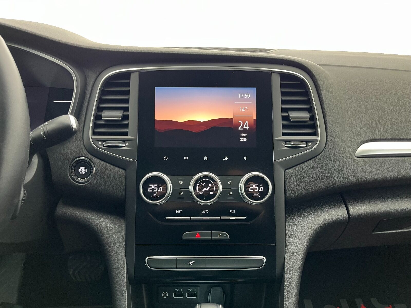 Renault Megane Sedan 1.5 Blue DCI Icon EDC - 2024 - Detay