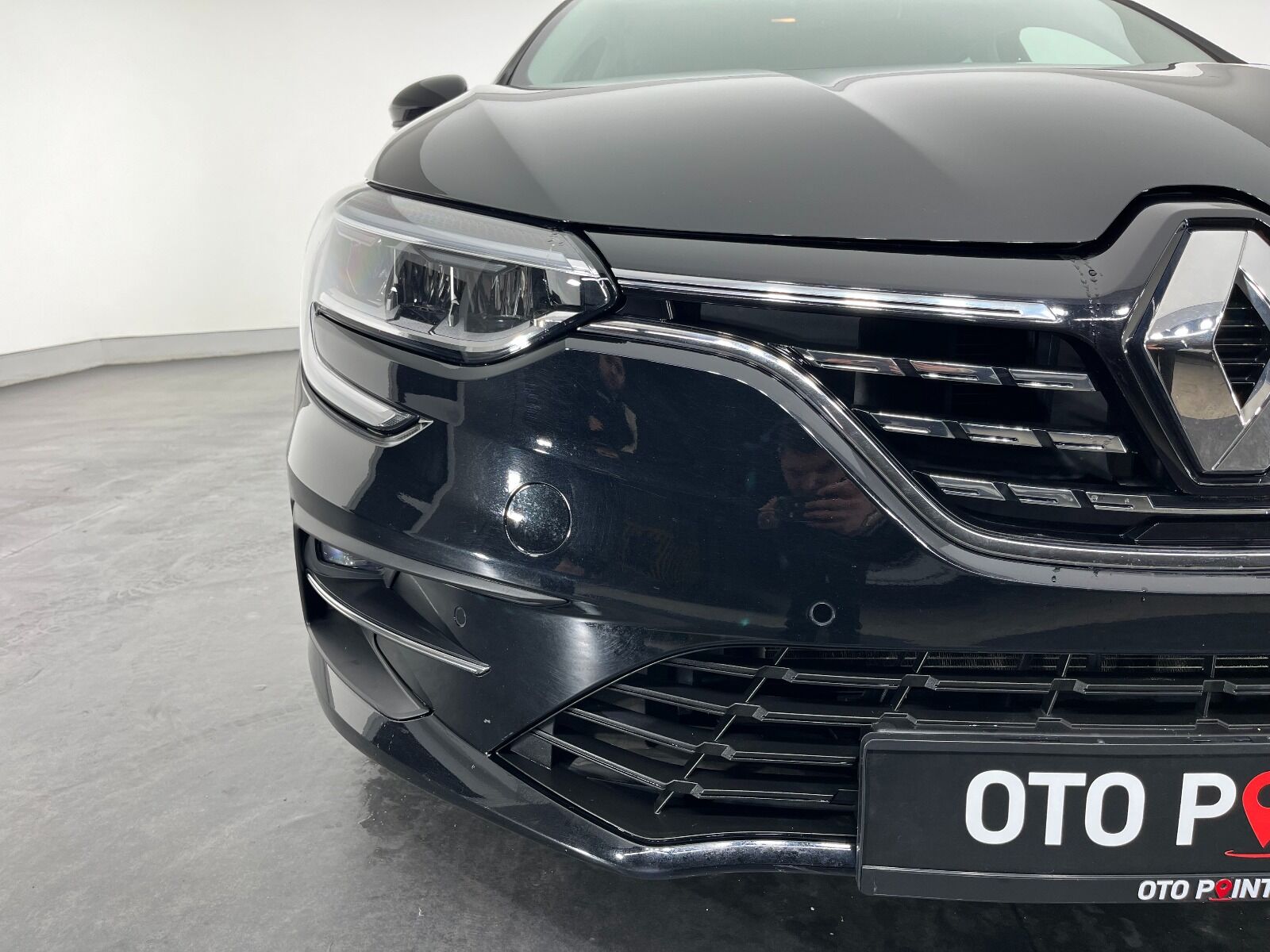 Renault Megane Sedan 1.5 Blue DCI Icon EDC - 2024 - Detay