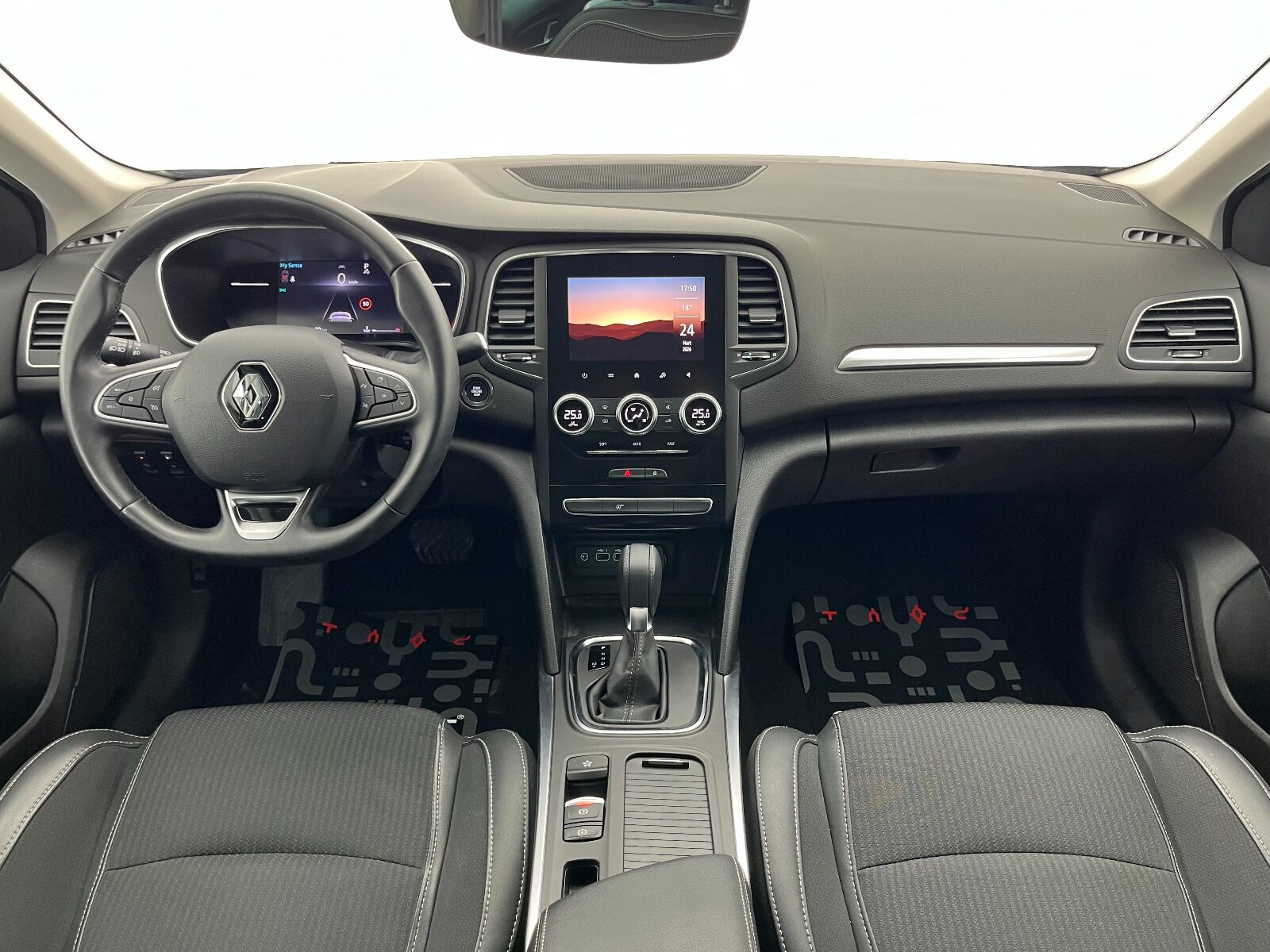 Renault Megane Sedan 1.5 Blue DCI Icon EDC - 2024 - Detay