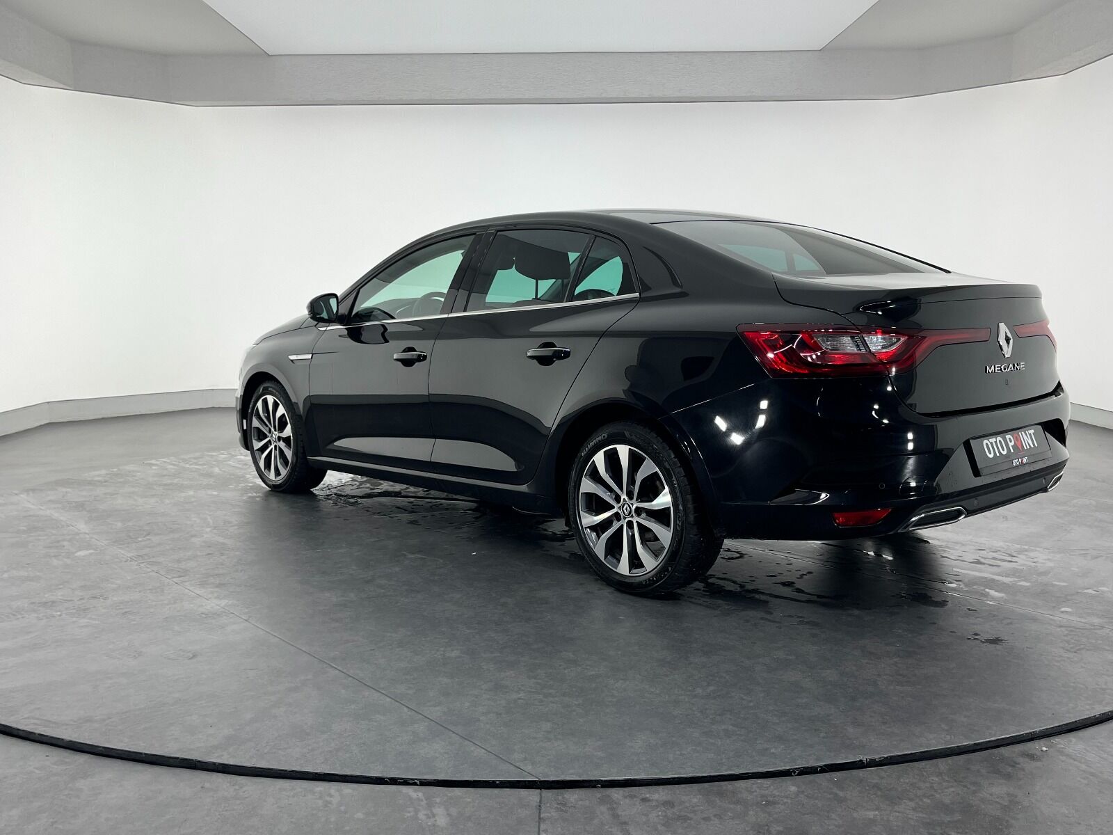 Renault Megane Sedan 1.5 Blue DCI Icon EDC - 2024 - Detay