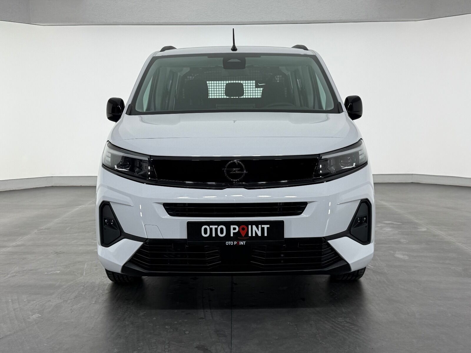 Opel Combo 1.5 D Essential - 2026