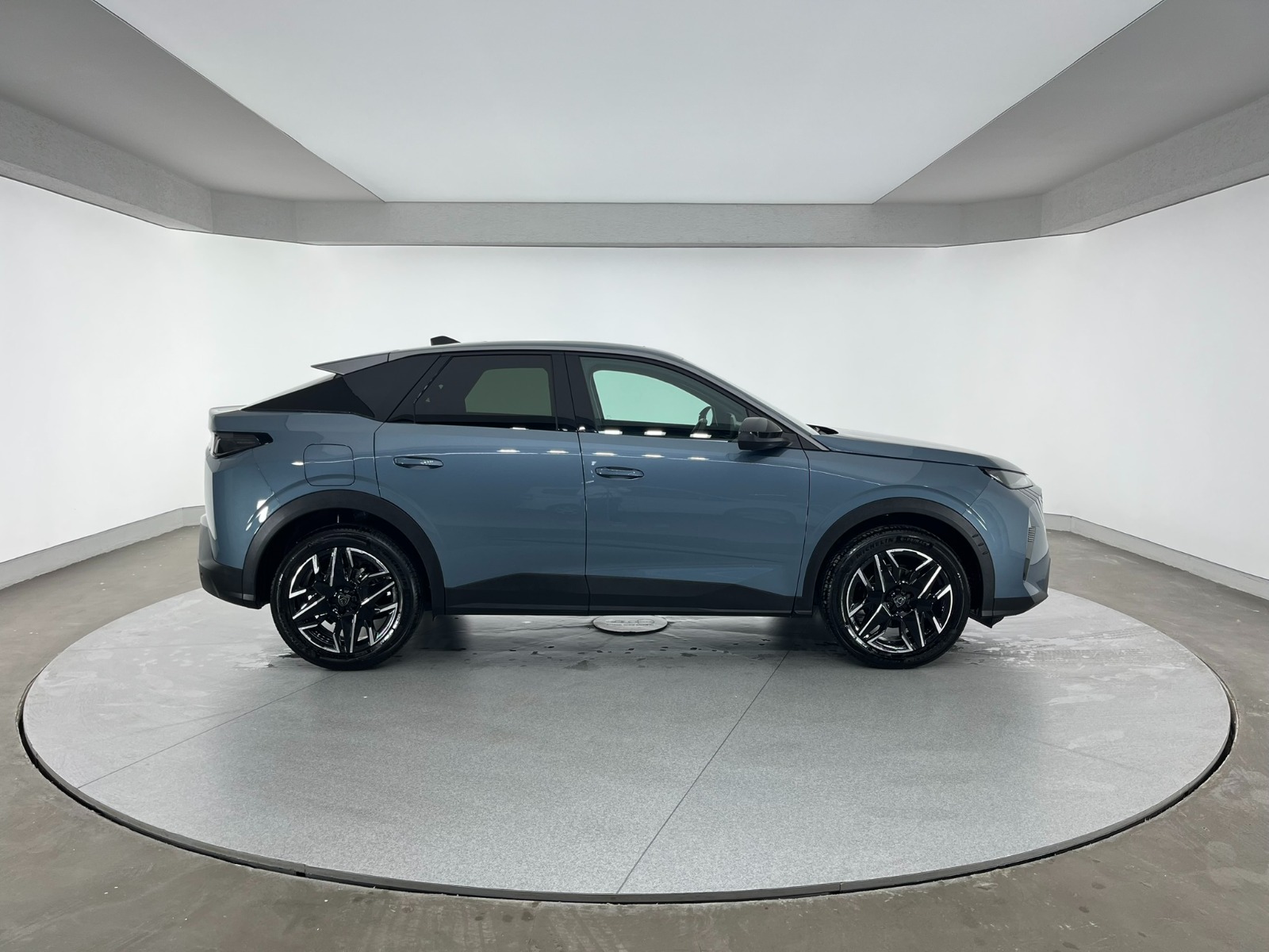 Peugeot 3008 Crossover 1.2 Hybrid Allure eDCS6 - 2024 - Detay