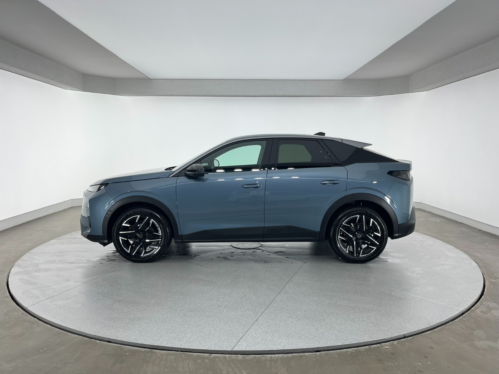 Peugeot 3008 Crossover 1.2 Hybrid Allure eDCS6 - 2024 - Detay