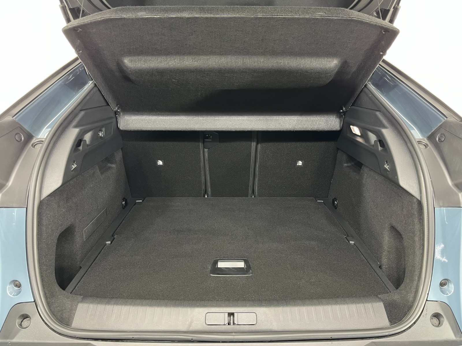 Peugeot 3008 Crossover 1.2 Hybrid Allure eDCS6 - 2024 - Detay