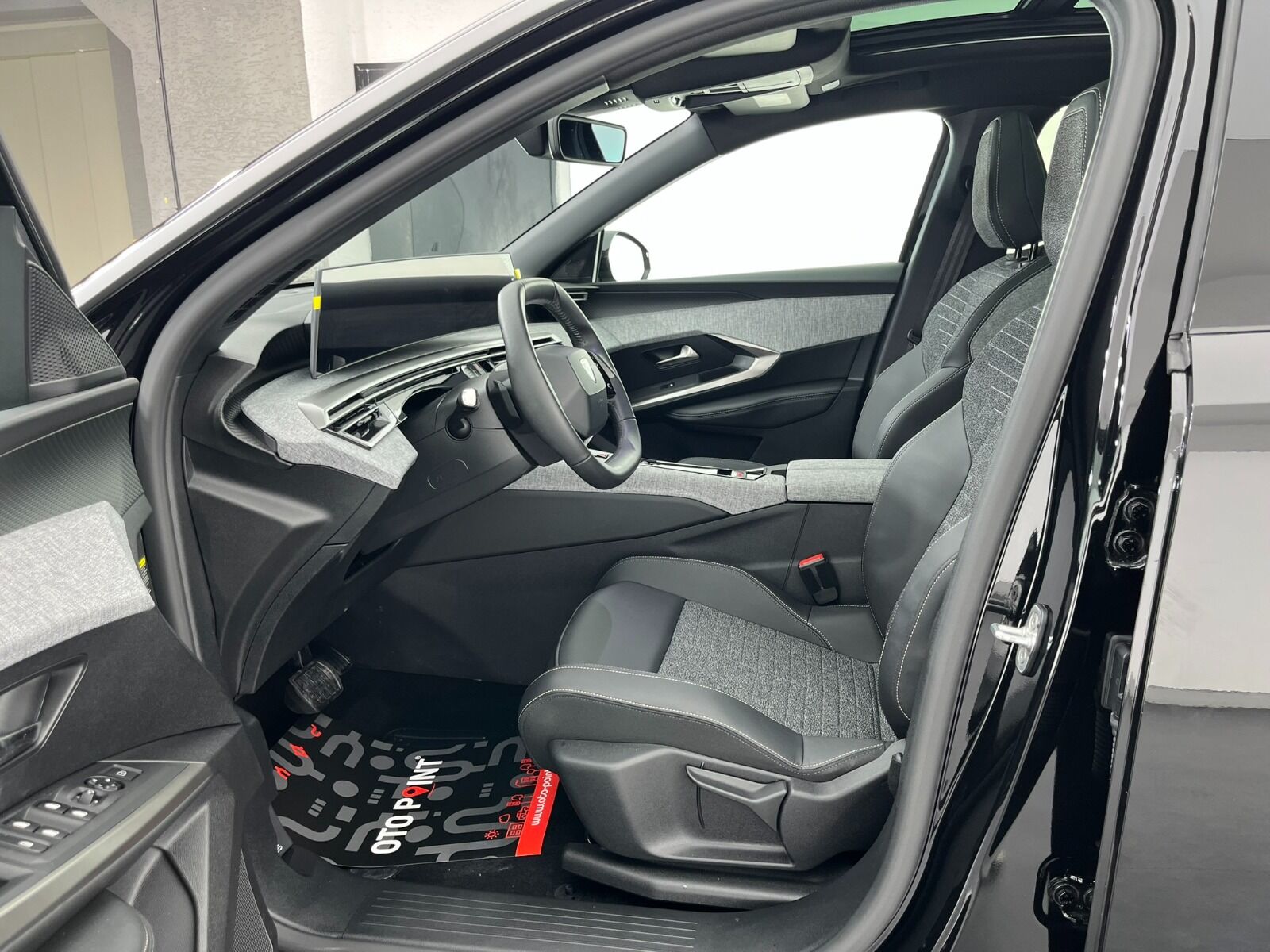 Peugeot 3008 Crossover 1.2 Hybrid Allure eDCS6 - 2025 - Detay