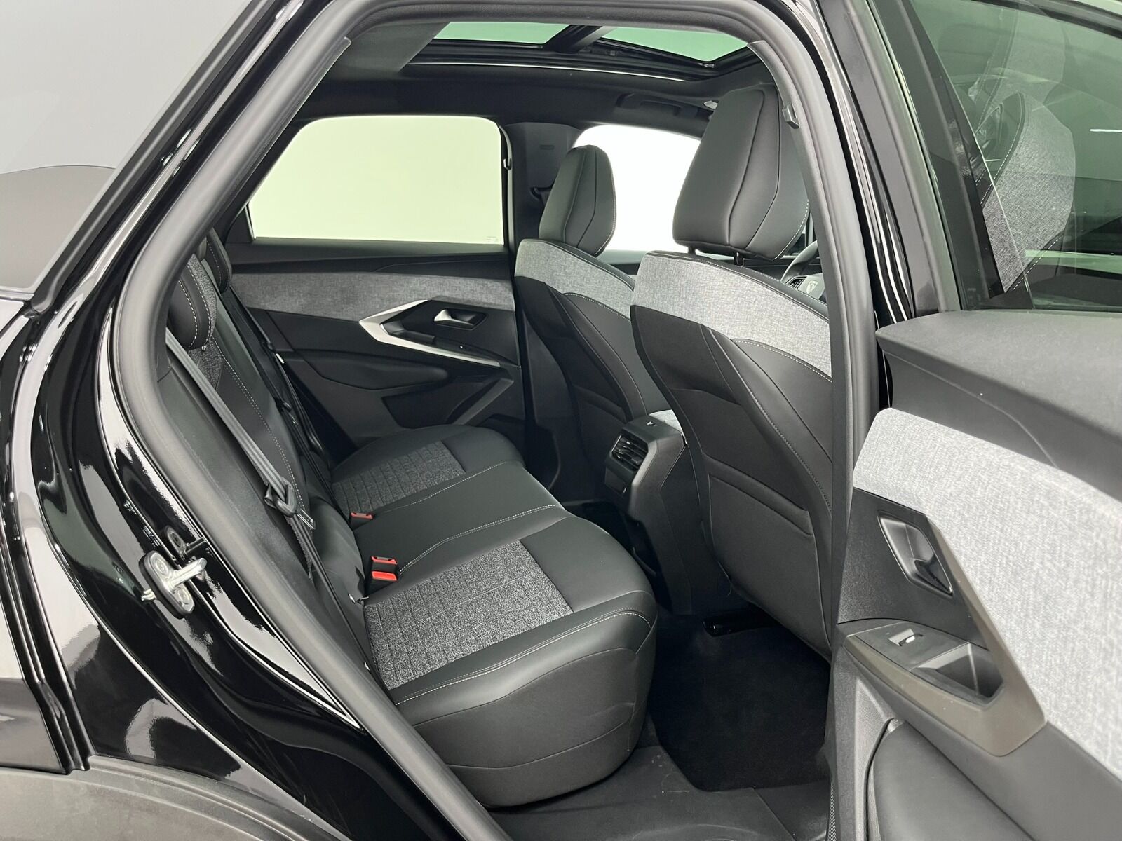 Peugeot 3008 Crossover 1.2 Hybrid Allure eDCS6 - 2025 - Detay