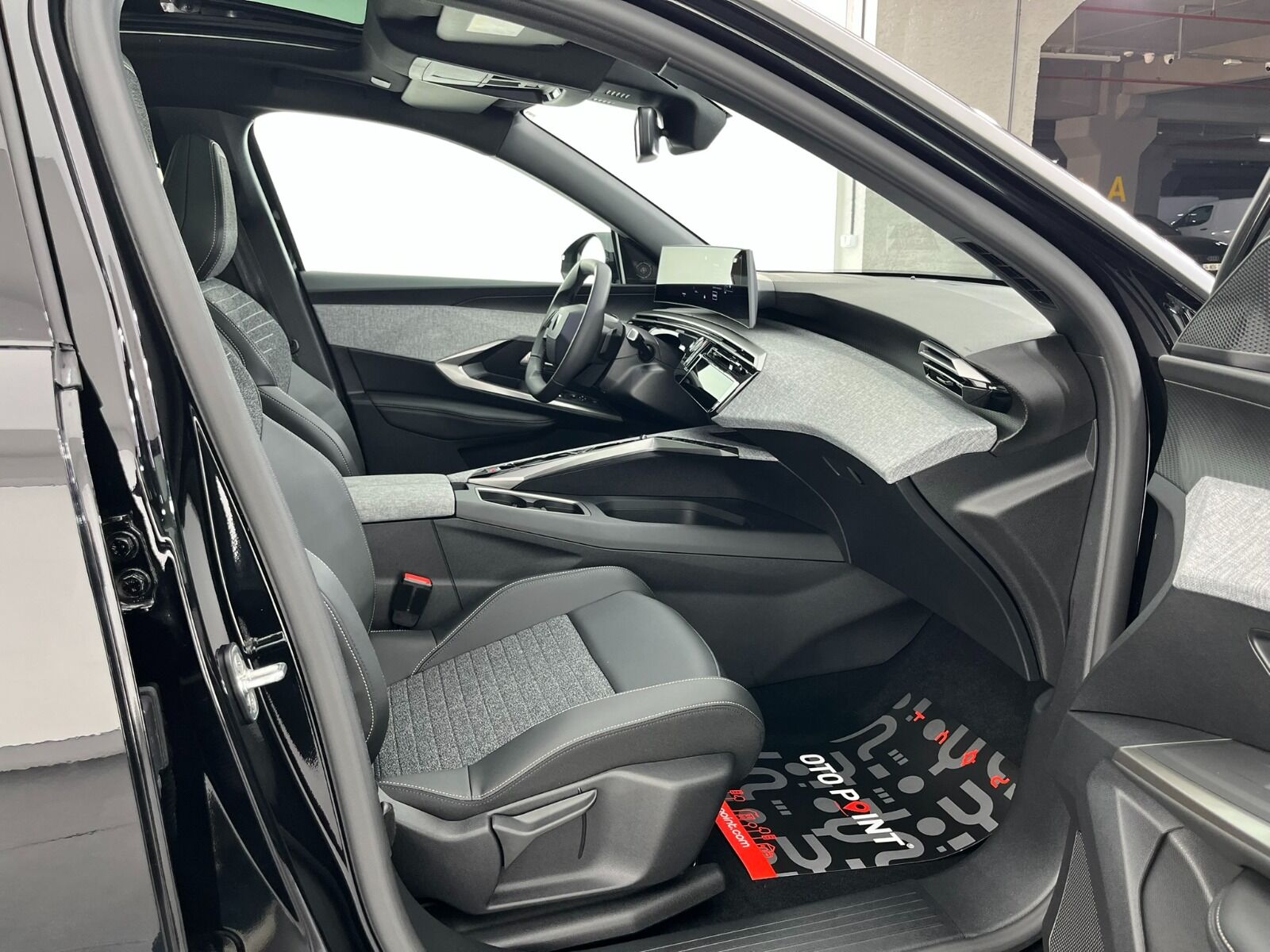 Peugeot 3008 Crossover 1.2 Hybrid Allure eDCS6 - 2025 - Detay