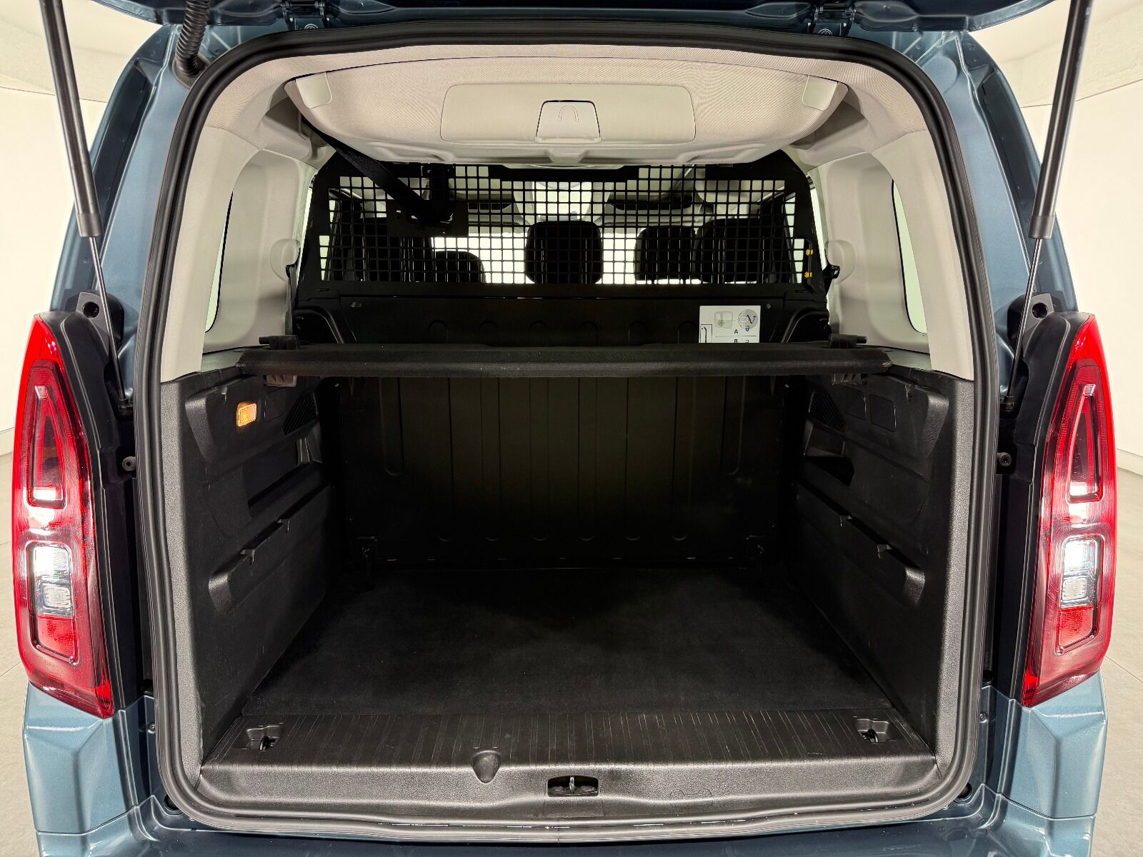 Fiat Doblo Combi 1.5 BlueHDİ Premio Plus - 2025 - Detay