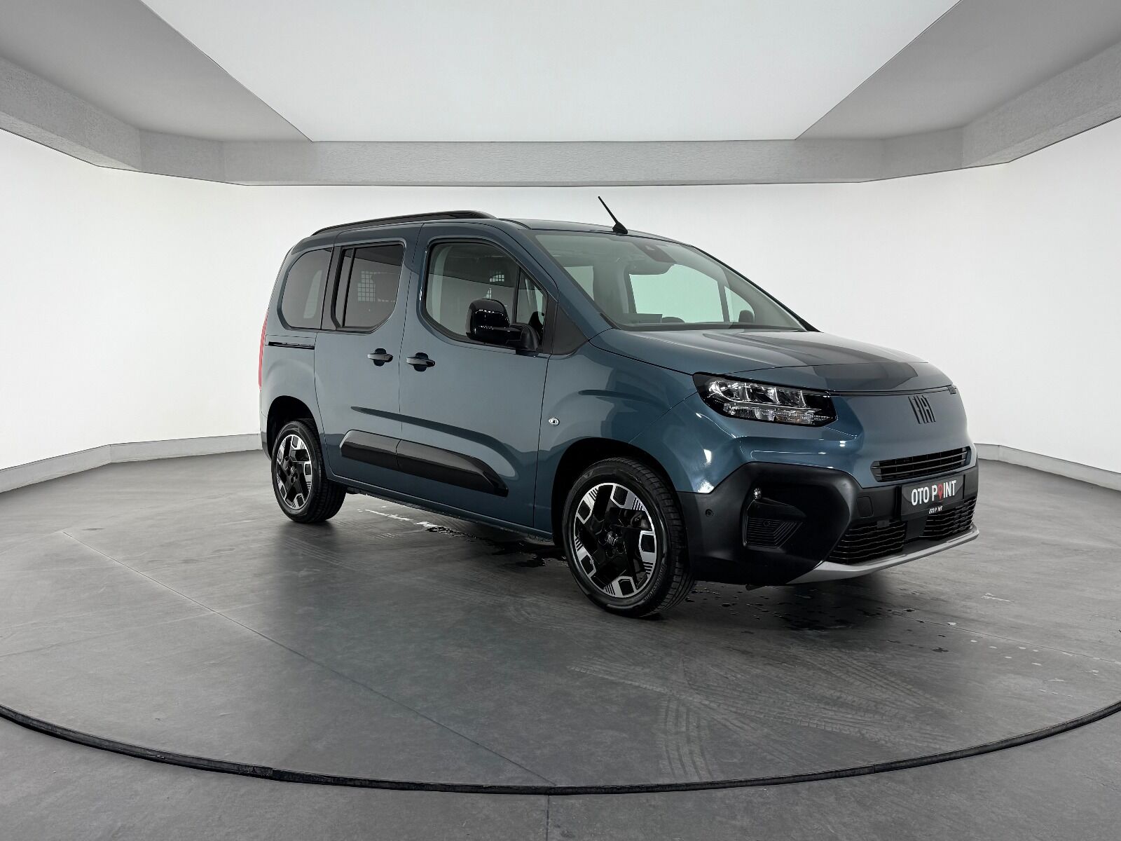 Fiat Doblo Combi 1.5 BlueHDİ Premio Plus - 2025 - Detay