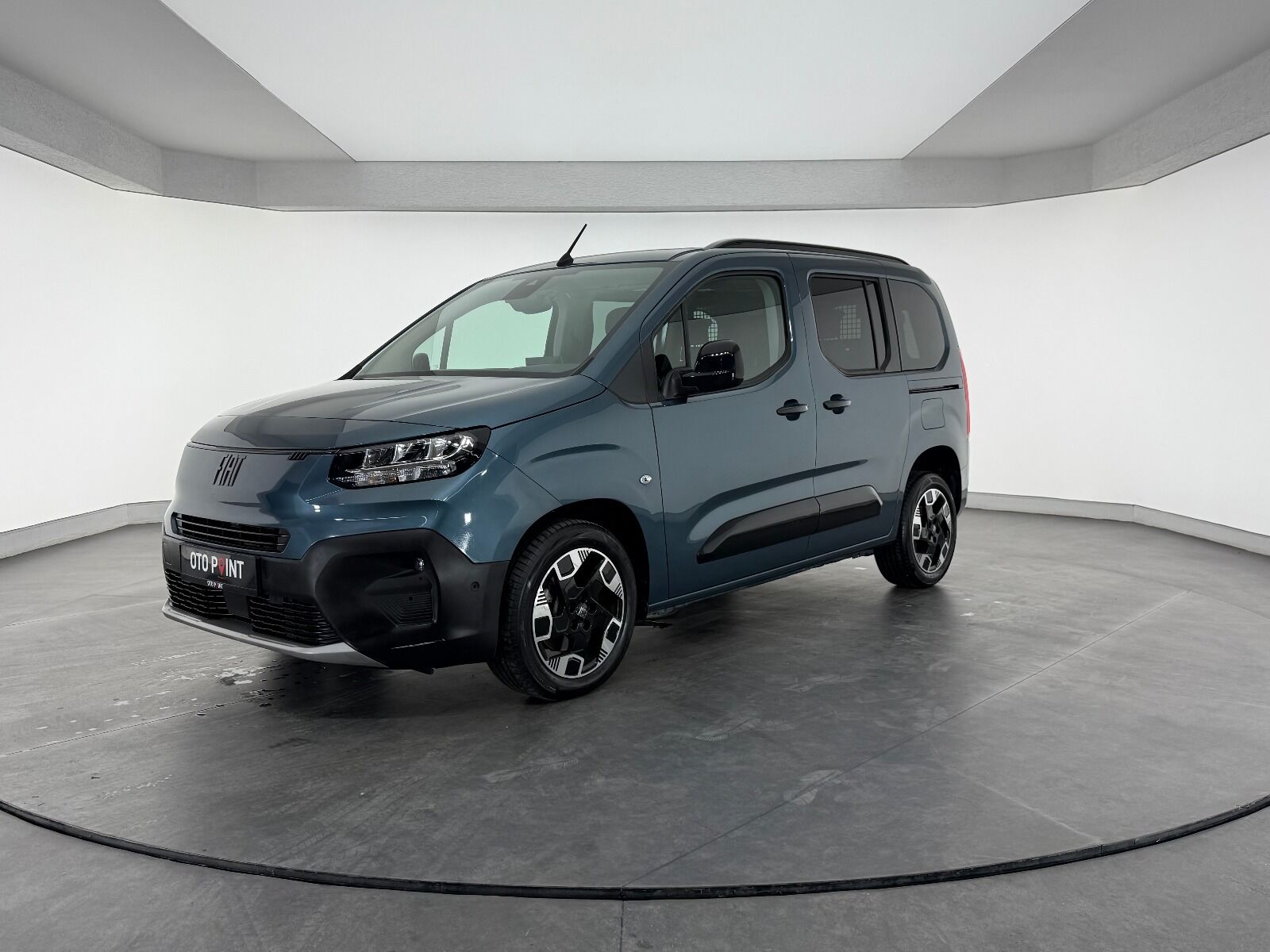 Fiat Doblo Combi 1.5 BlueHDİ Premio Plus - 2025 - Detay