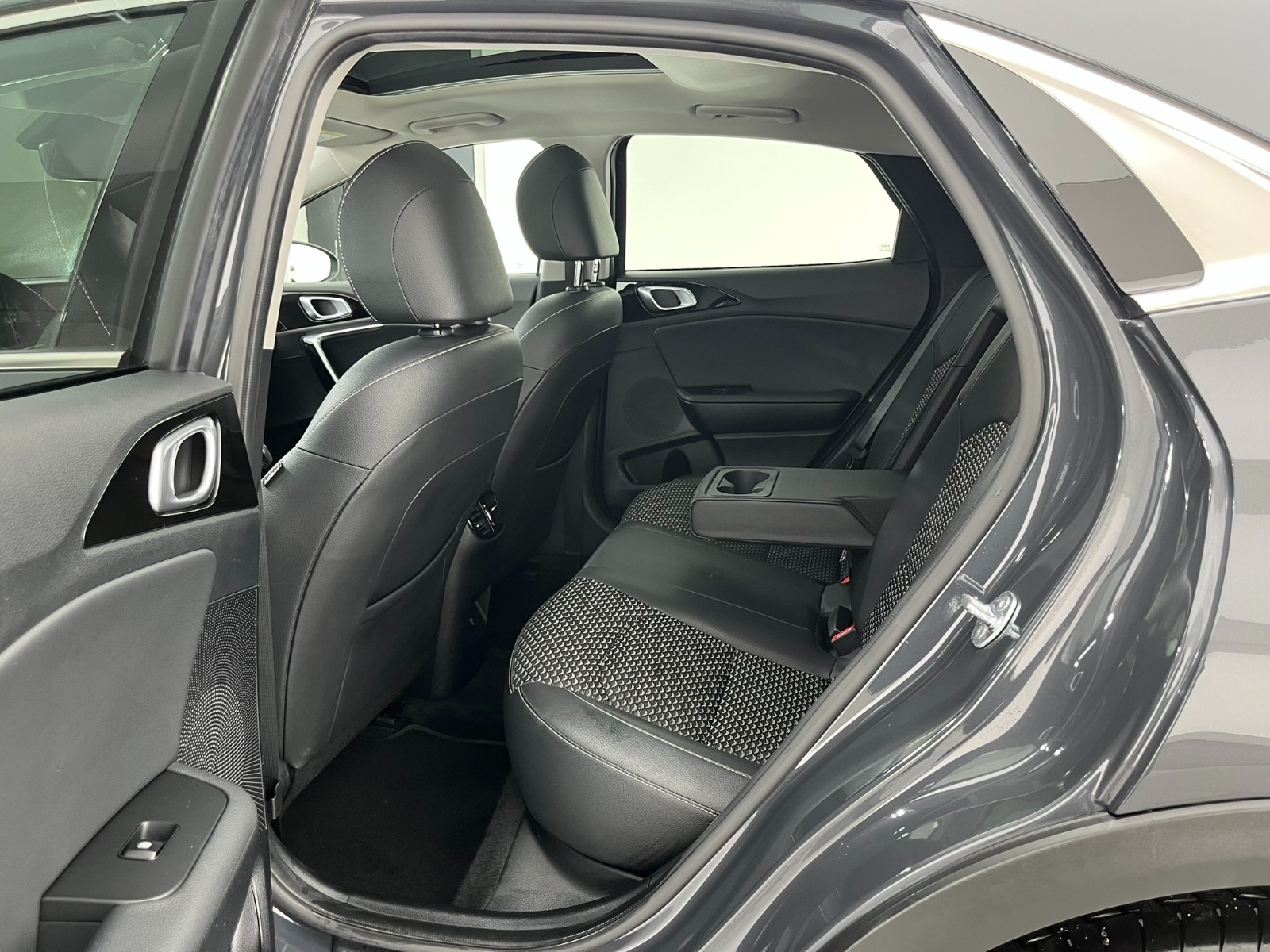 Kia XCeed Crossover 1.5 T-GDI 4x2 Elegance DCT - 2025 - Detay