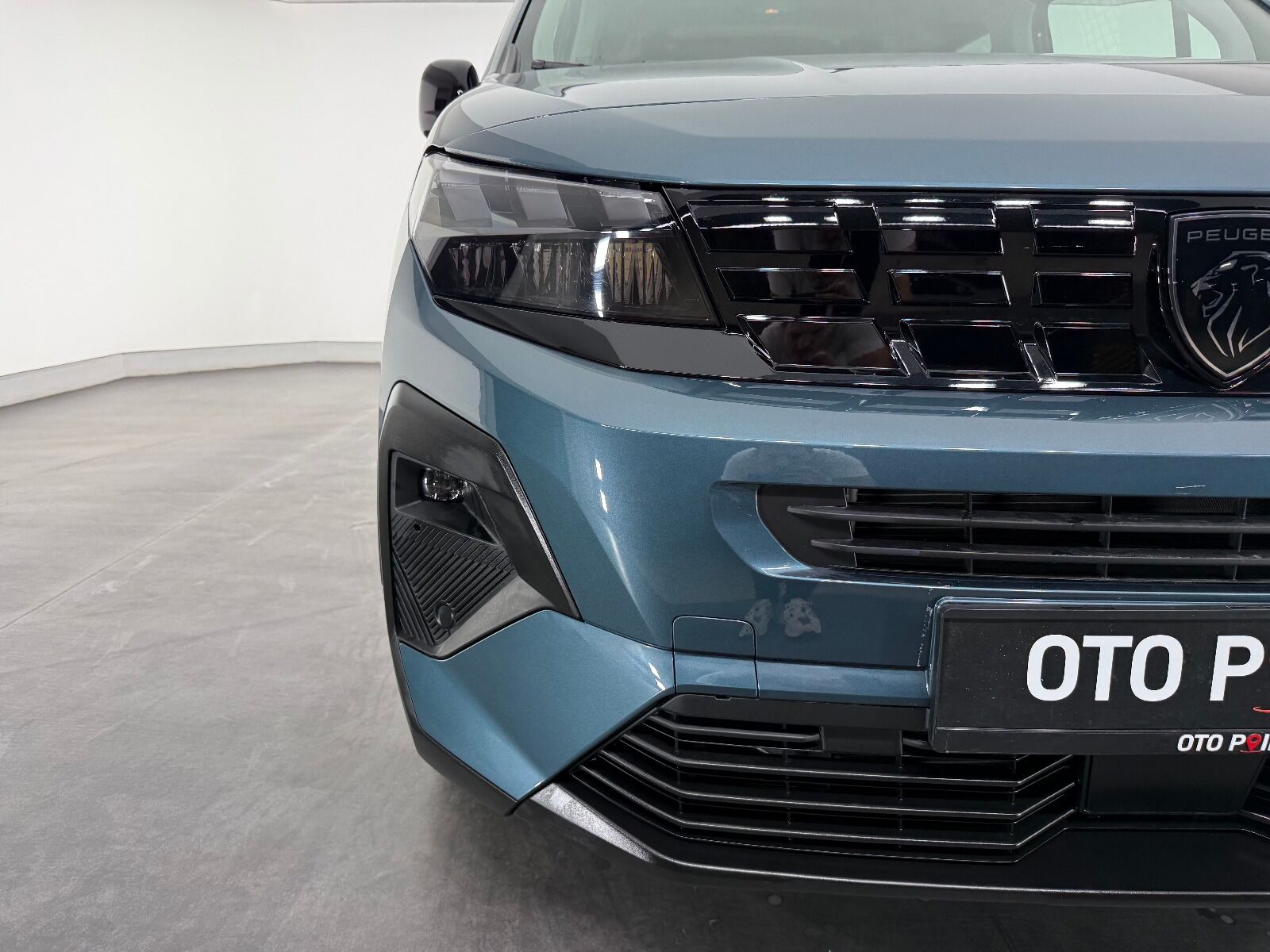 Peugeot Rifter 1.5 BlueHDI Allure EAT8 - 2026 - Detay