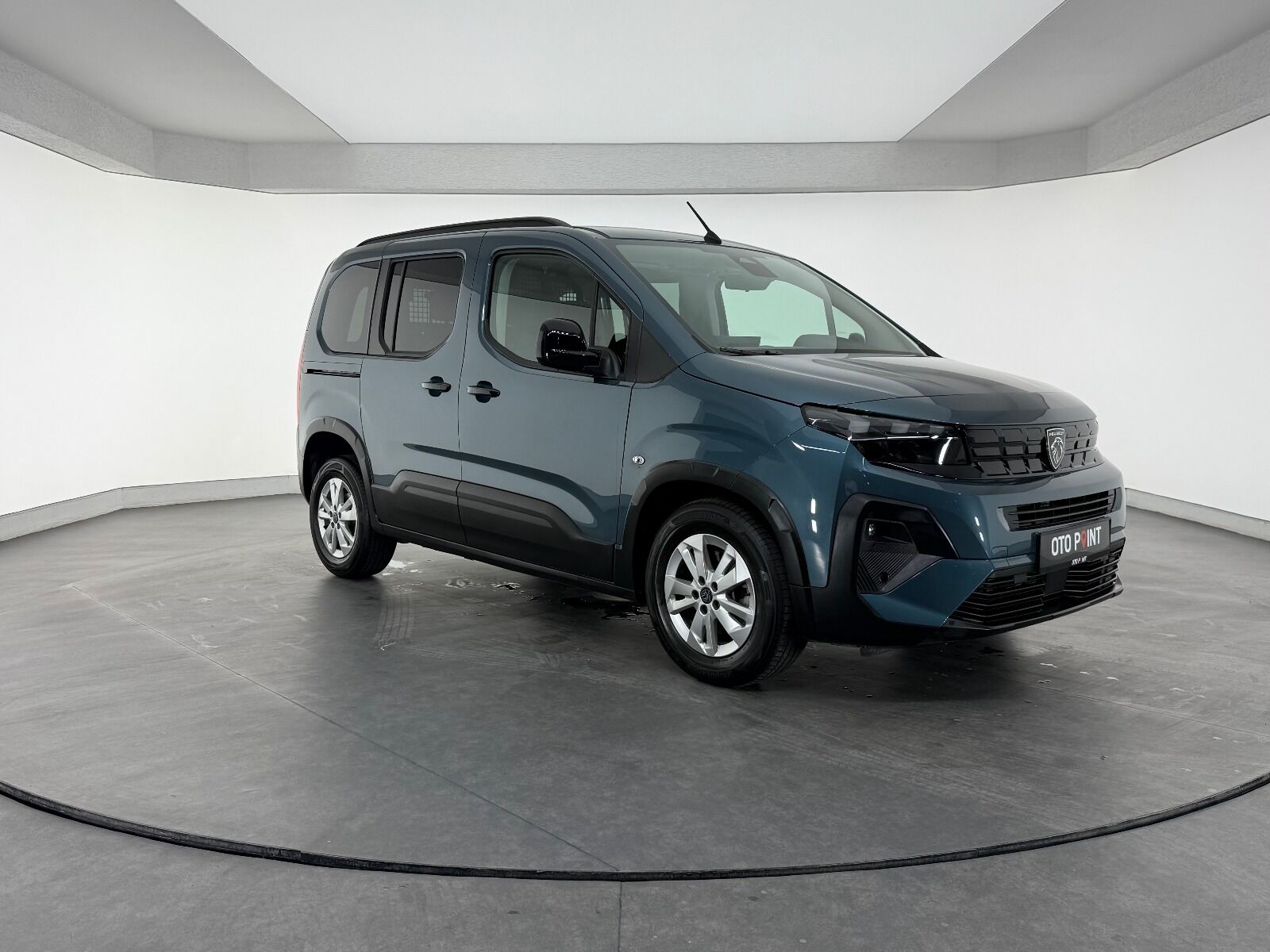 Peugeot Rifter 1.5 BlueHDI Allure EAT8 - 2026 - Detay