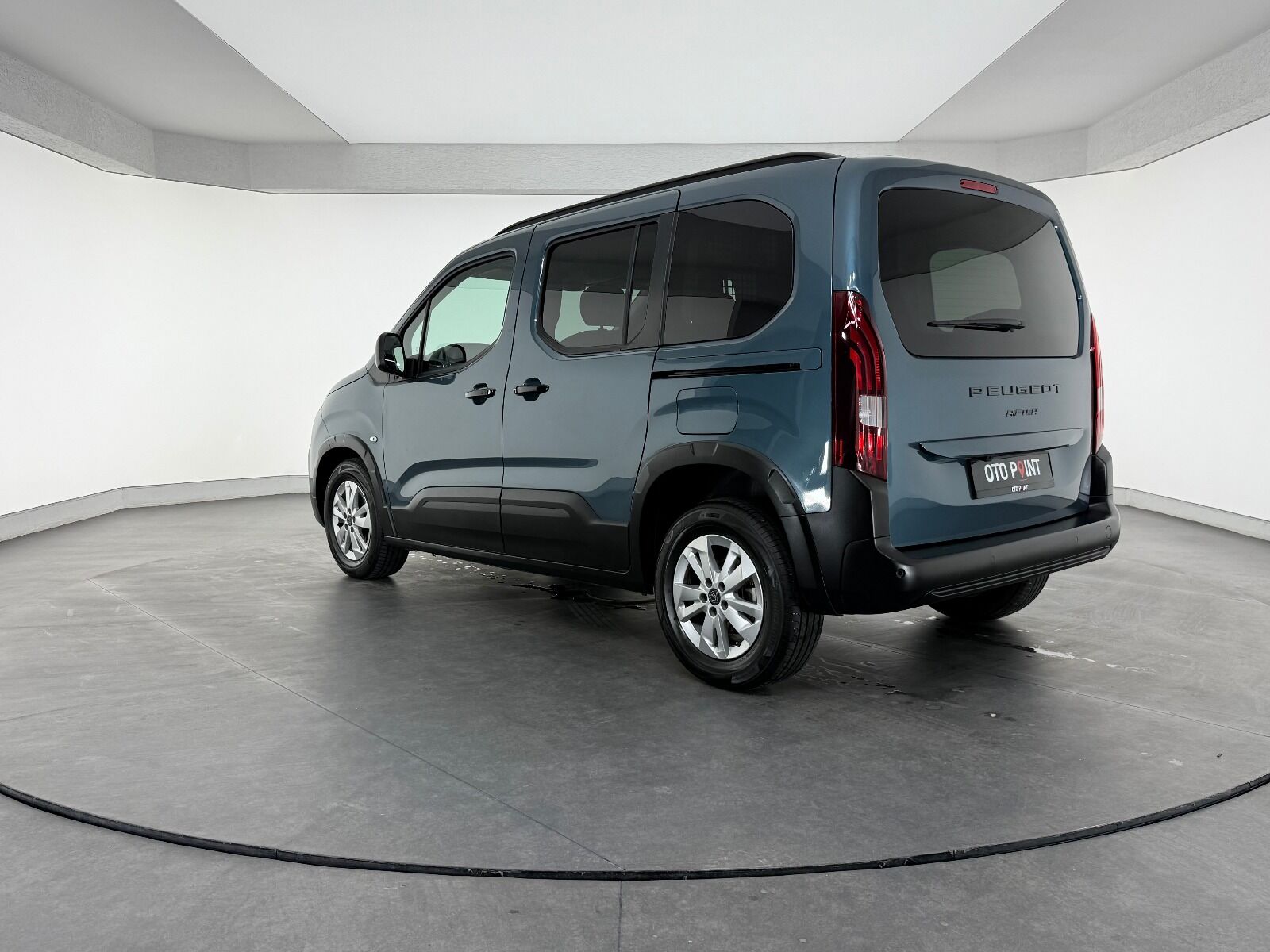 Peugeot Rifter 1.5 BlueHDI Allure EAT8 - 2026 - Detay