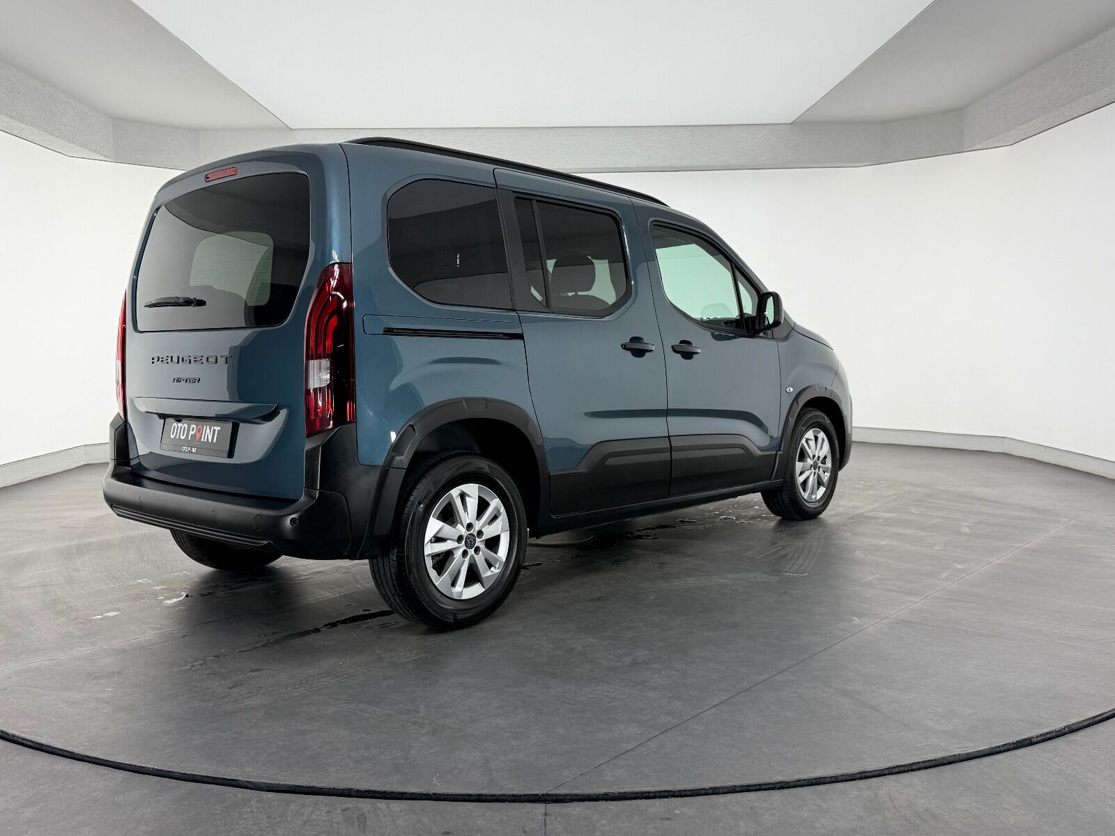 Peugeot Rifter 1.5 BlueHDI Allure EAT8 - 2026 - Detay