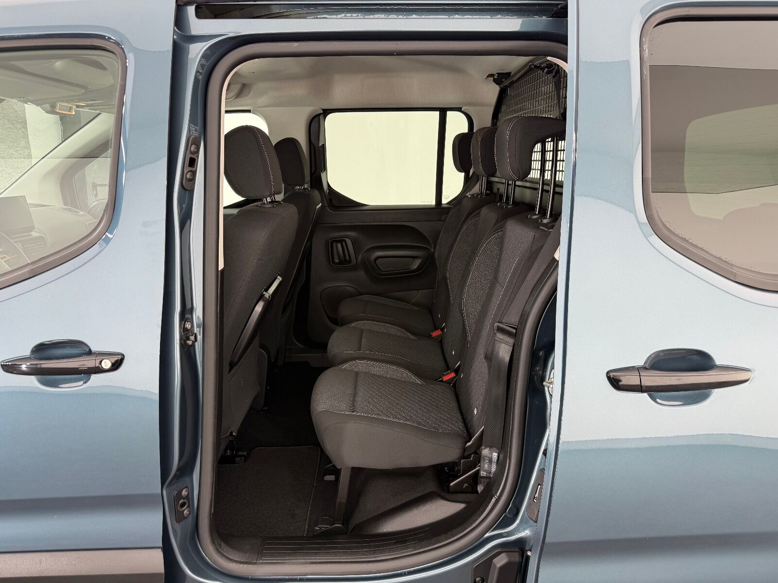 Peugeot Rifter 1.5 BlueHDI Allure EAT8 - 2026 - Detay