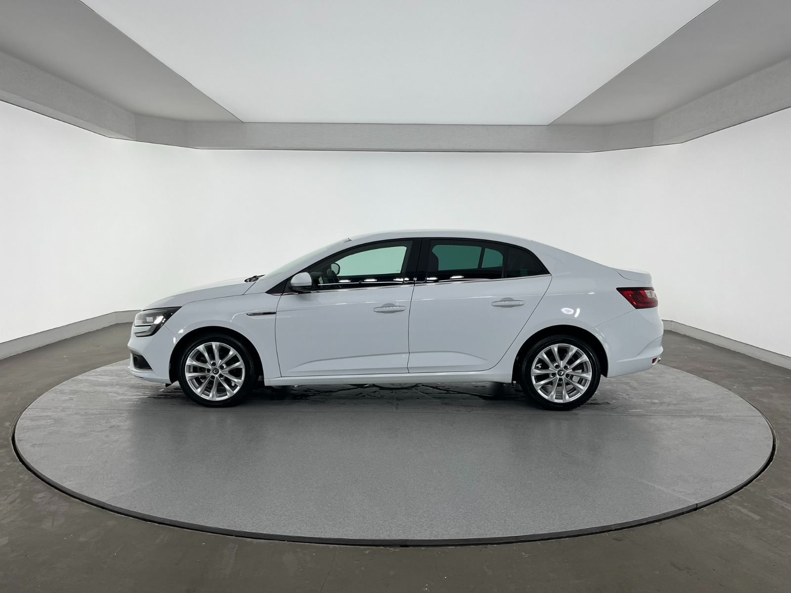Renault Megane Sedan 1.5 DCI Icon EDC - 2019 - Detay