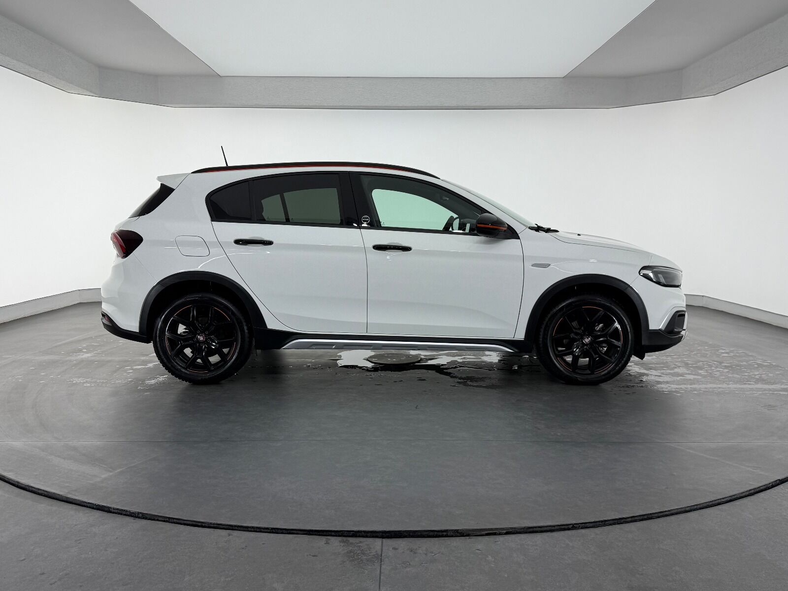 Fiat Egea Cross 1.6 MultiJet Limited GSR DCT TRCN+ - 2026 - Detay