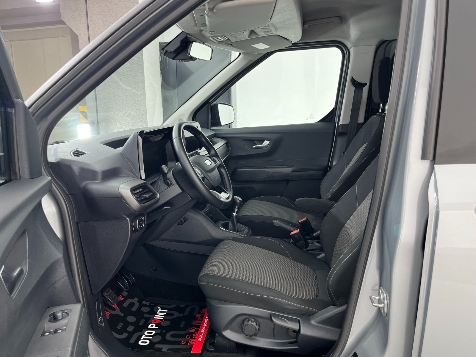 Ford Tourneo Courier Kombi 1.5 EcoBlue Deluxe - 2024 - Detay