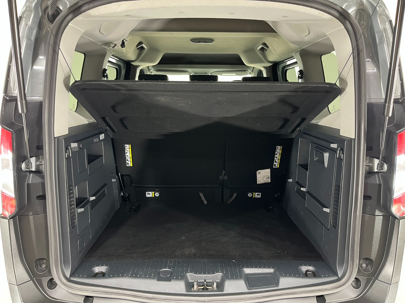 Ford Tourneo Courier Kombi 1.5 EcoBlue Deluxe - 2024 - Detay