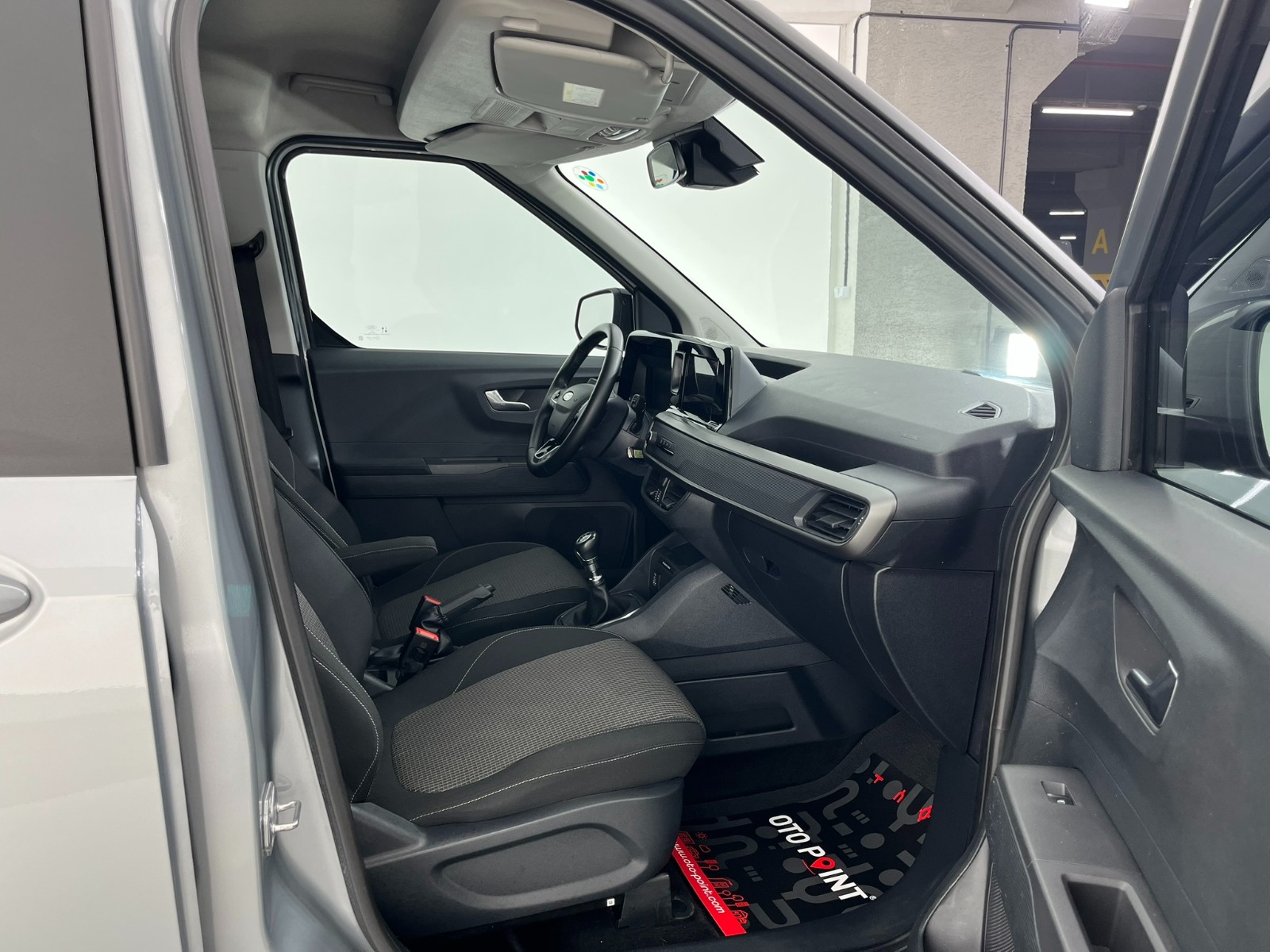 Ford Tourneo Courier Kombi 1.5 EcoBlue Deluxe - 2024 - Detay