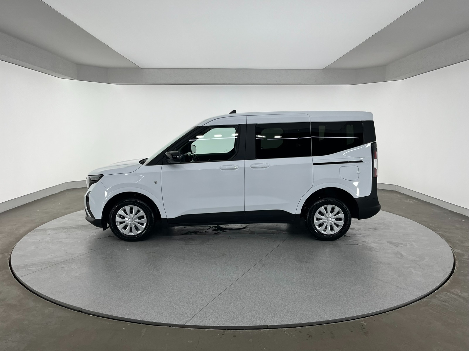 Ford Tourneo Courier Kombi 1.5 EcoBlue Deluxe - 2025 - Detay