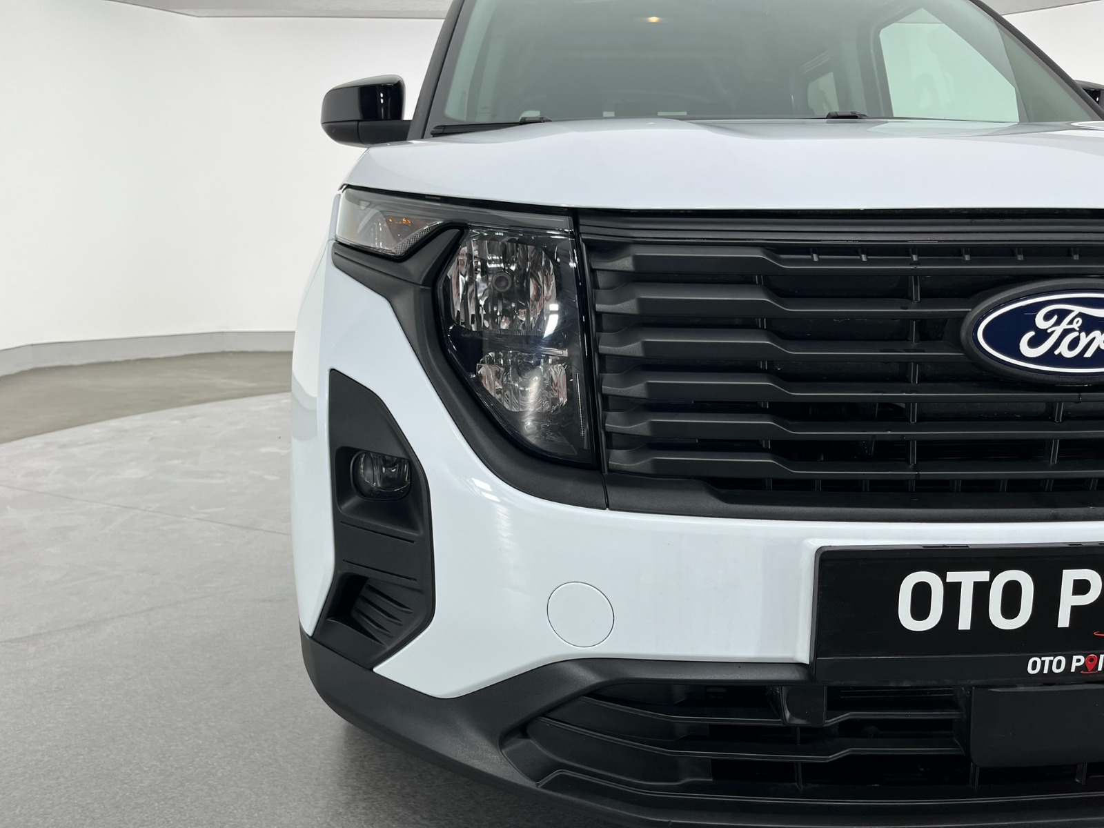 Ford Tourneo Courier Kombi 1.5 EcoBlue Deluxe - 2025 - Detay