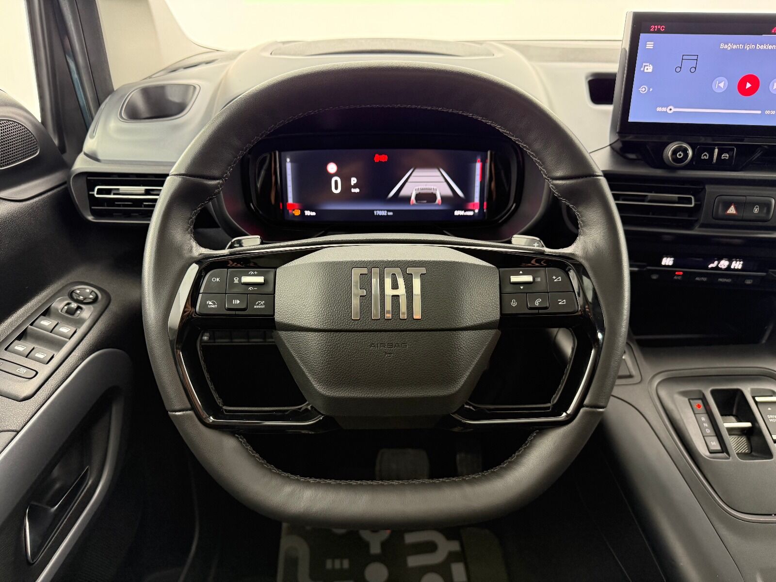 Fiat Doblo Combi 1.5 BlueHDİ Premio Plus - 2026 - Detay