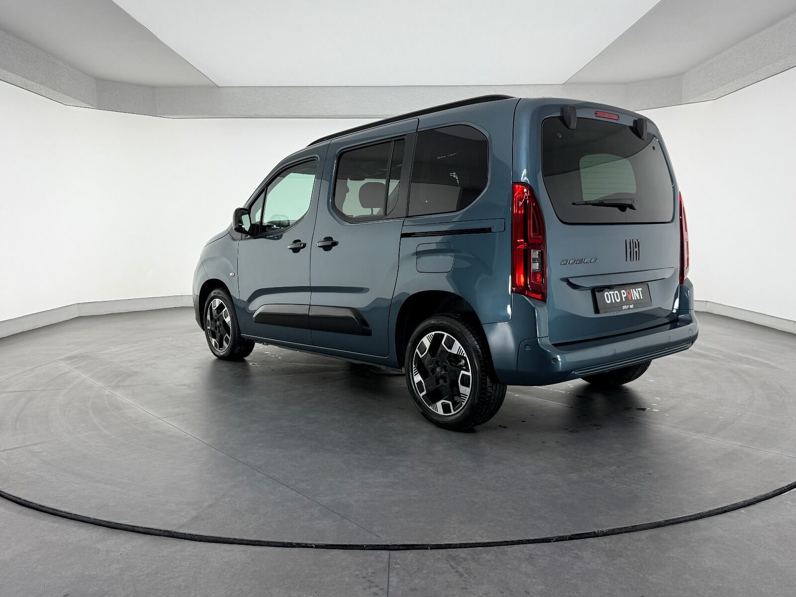 Fiat Doblo Combi 1.5 BlueHDİ Premio Plus - 2026 - Detay