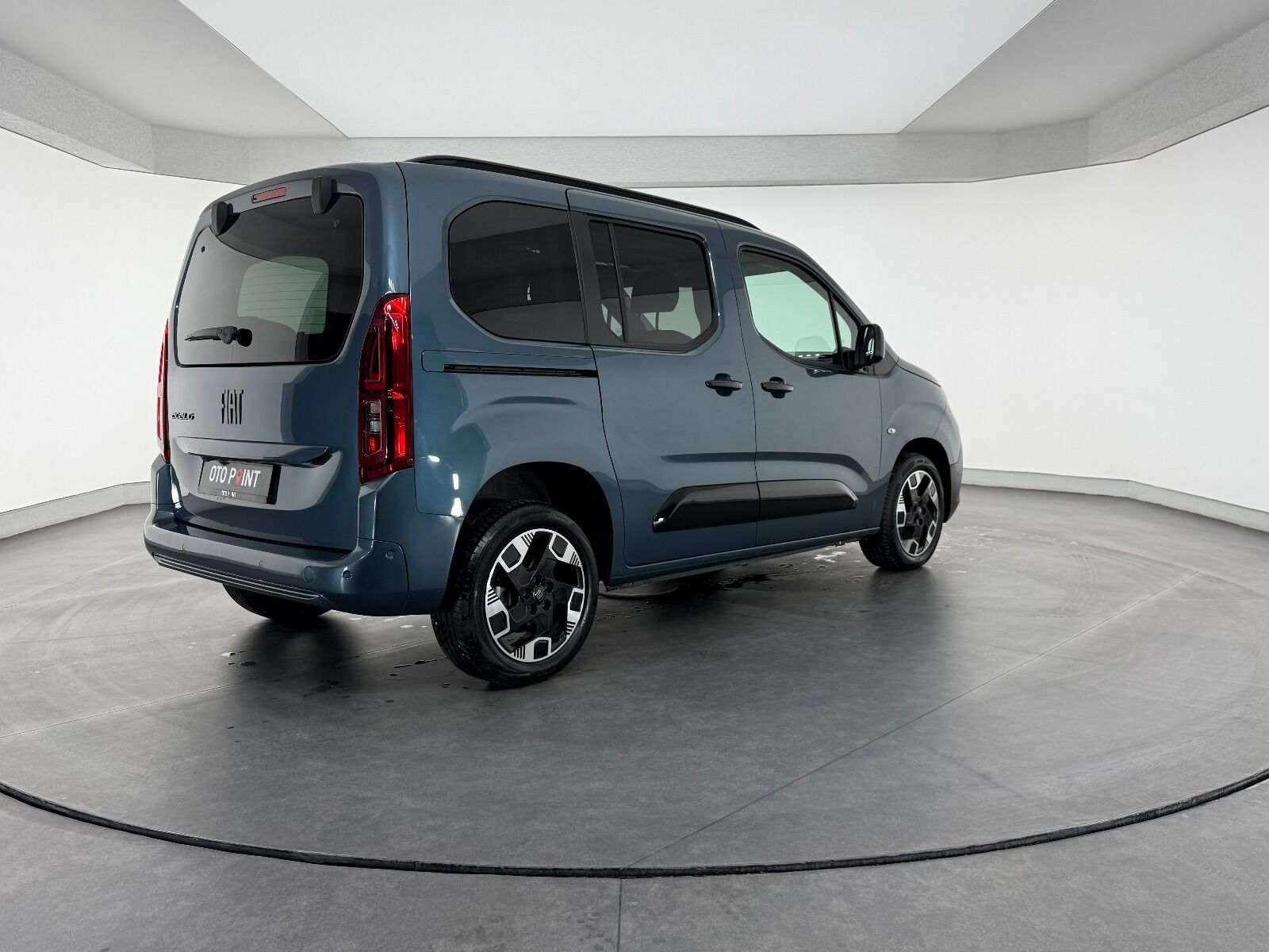 Fiat Doblo Combi 1.5 BlueHDİ Premio Plus - 2026 - Detay
