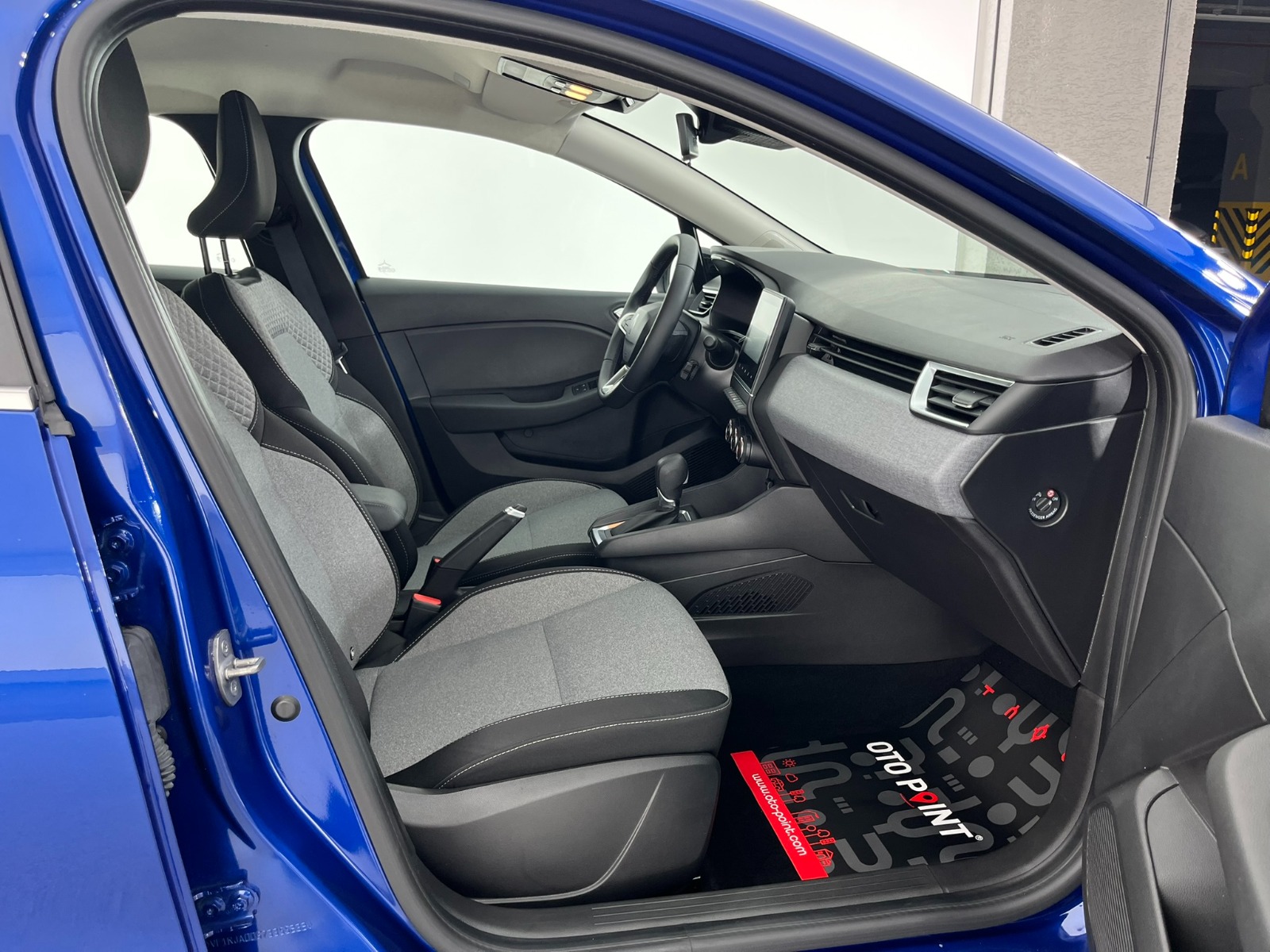 Renault Clio Hatchback 1.0 TCe Evolution X-Tronic - 2024 - Detay