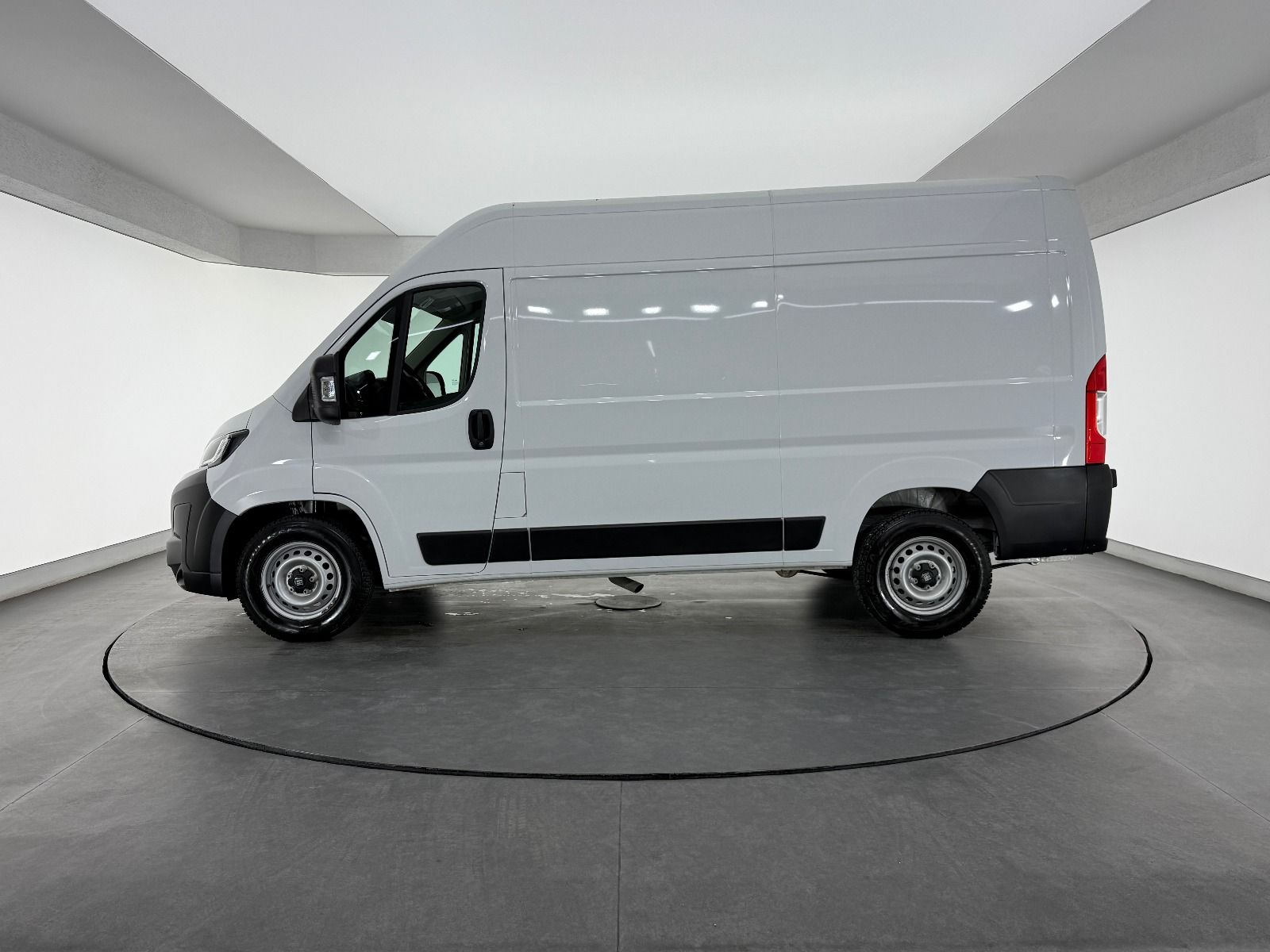 Fiat Ducato 2.2 MultiJet Maxi 11.5m3 S2 - 2025 - Detay