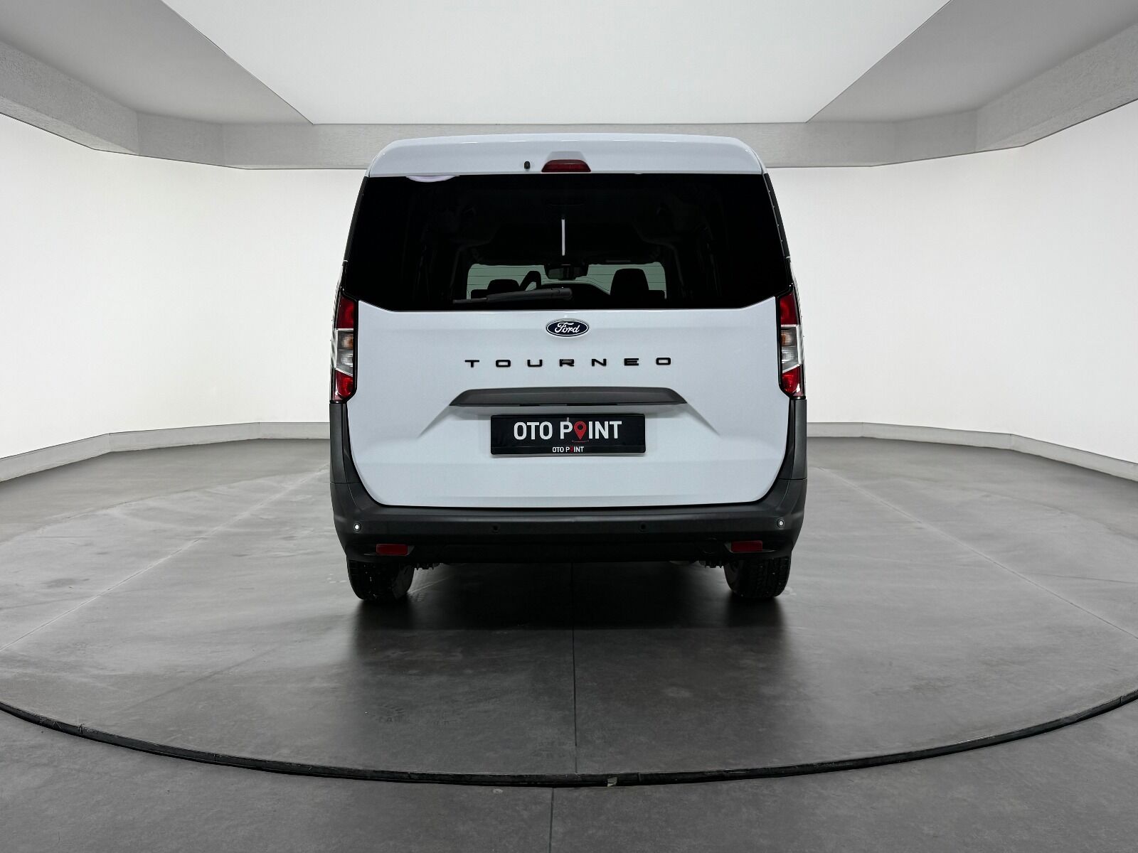 Ford Tourneo Courier 1.5L EcoBlue Deluxe - 2024 - Detay