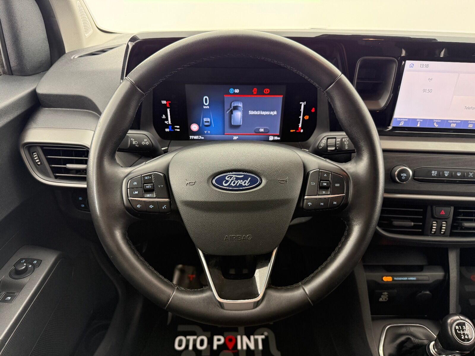 Ford Tourneo Courier 1.5L EcoBlue Deluxe - 2024 - Detay