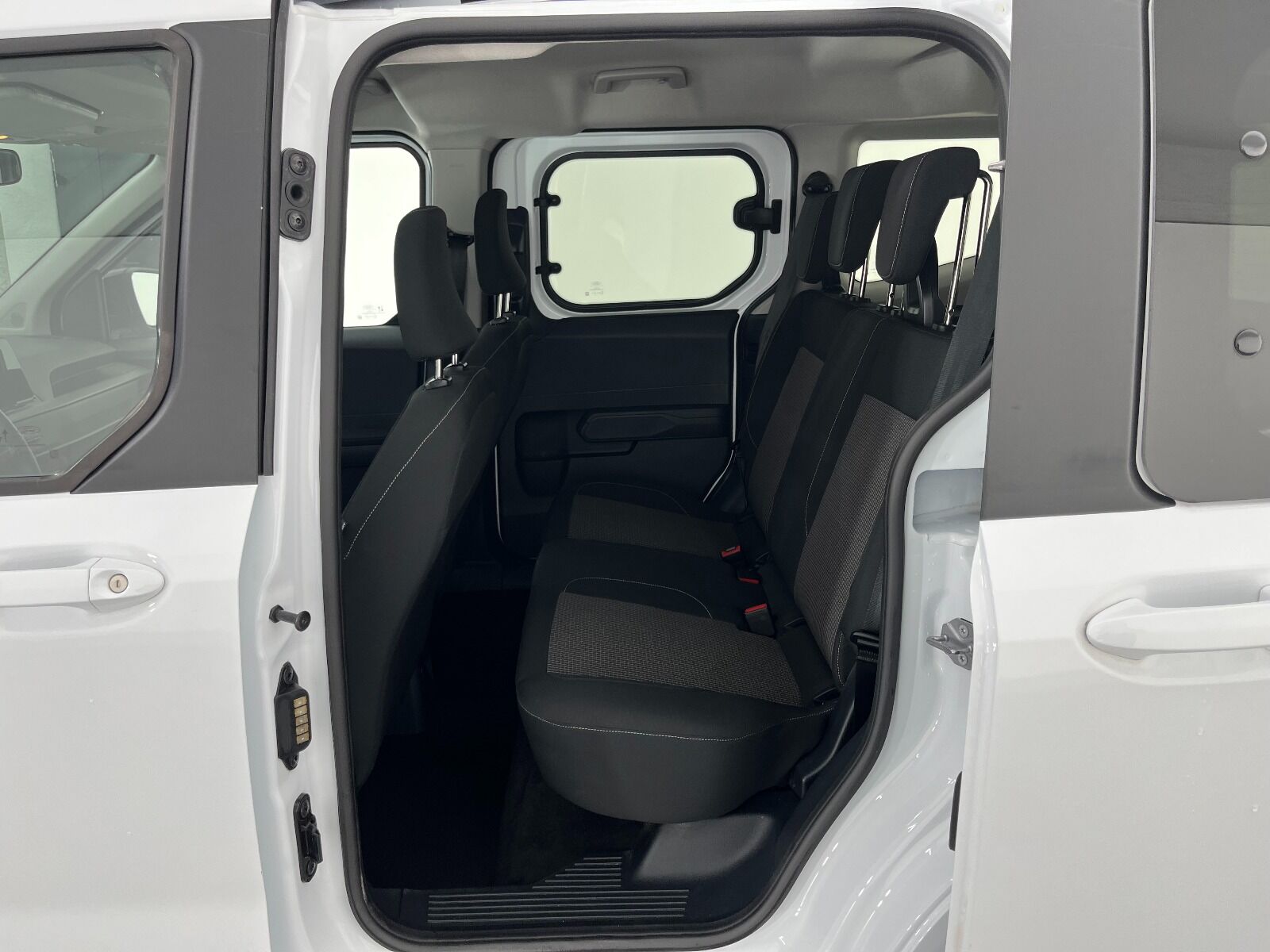 Ford Tourneo Courier Kombi 1.5 EcoBlue Deluxe - 2025 - Detay