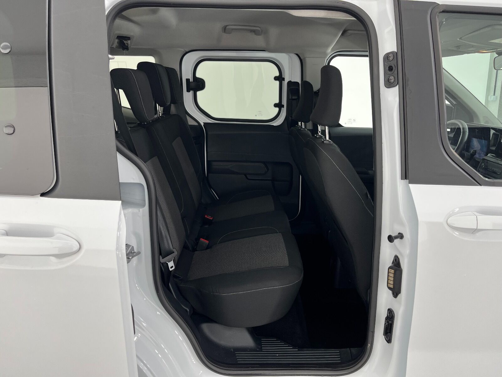 Ford Tourneo Courier Kombi 1.5 EcoBlue Deluxe - 2025 - Detay