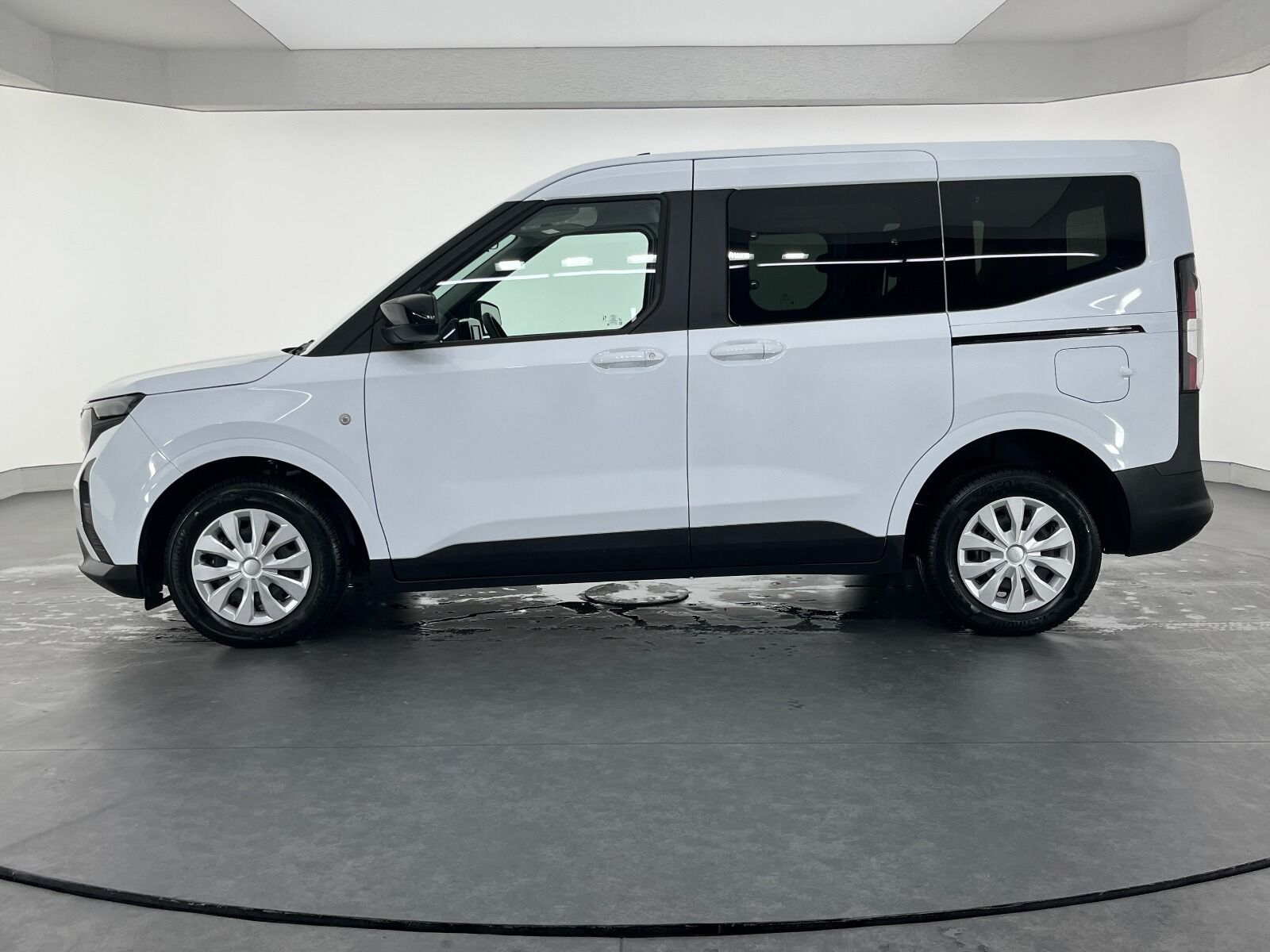 Ford Tourneo Courier Kombi 1.5 EcoBlue Deluxe - 2025 - Detay