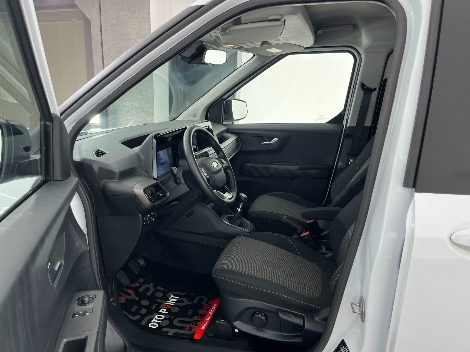 Ford Tourneo Courier Kombi 1.5 EcoBlue Deluxe - 2025 - Detay