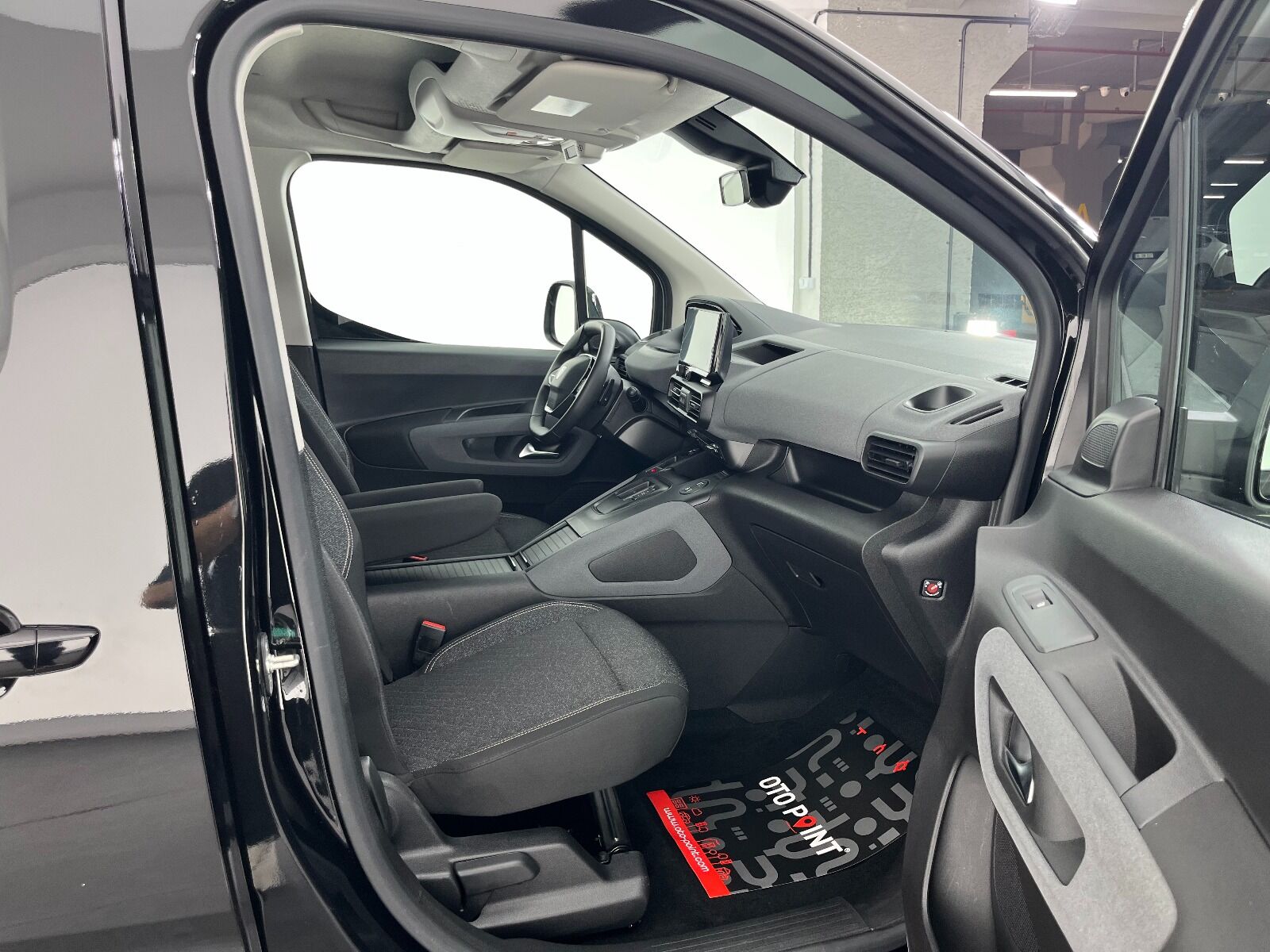 Peugeot Rifter 1.5 BlueHDI Allure EAT8 - 2025 - Detay