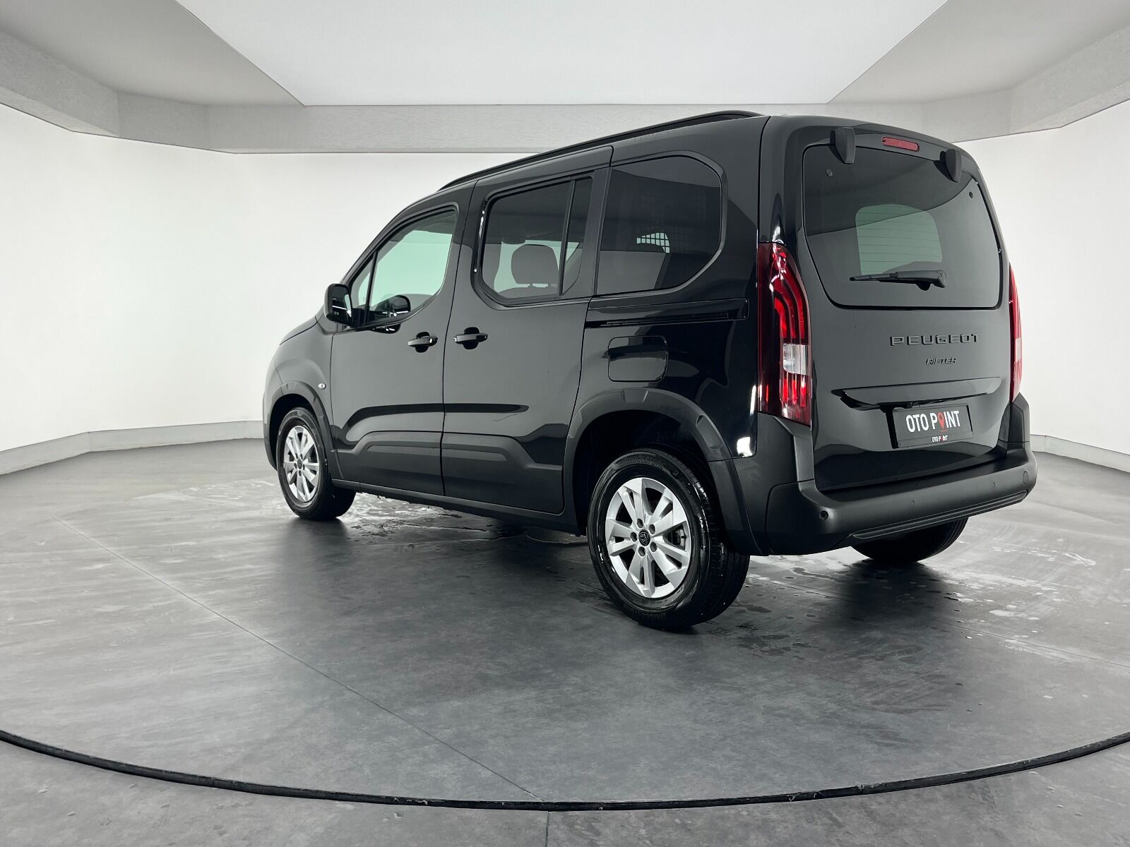 Peugeot Rifter 1.5 BlueHDI Allure EAT8 - 2025 - Detay
