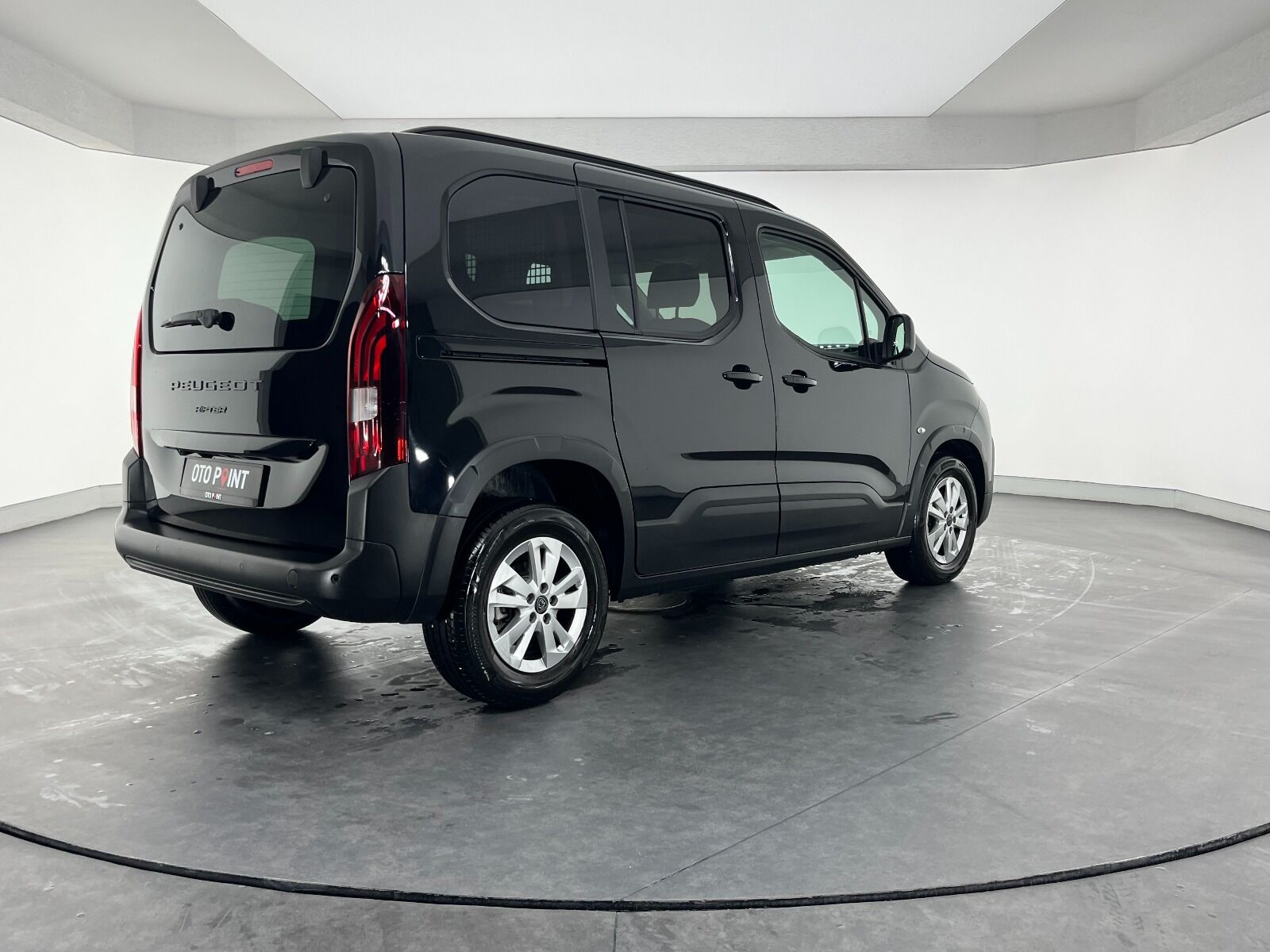 Peugeot Rifter 1.5 BlueHDI Allure EAT8 - 2025 - Detay