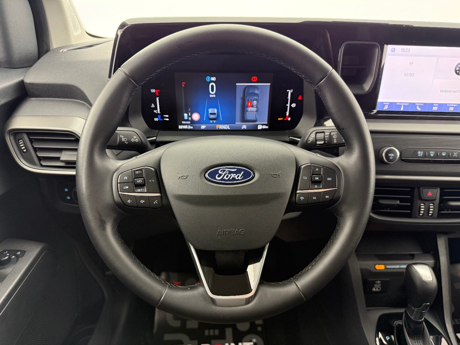 Ford Tourneo Courier 1.0 EcoBoost Deluxe - 2025 - Detay
