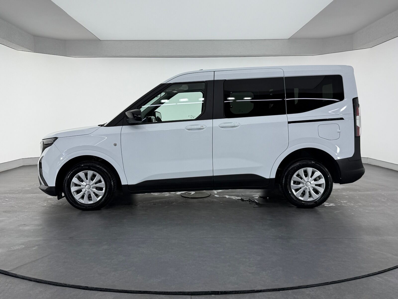 Ford Tourneo Courier 1.0 EcoBoost Deluxe - 2025 - Detay