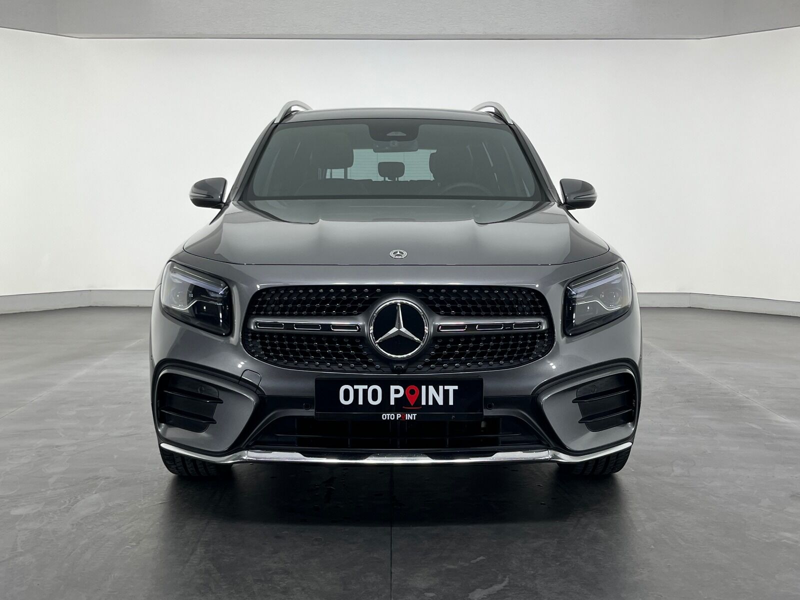 Mercedes-Benz GLB 200 AMG 7G-DCT - 2025